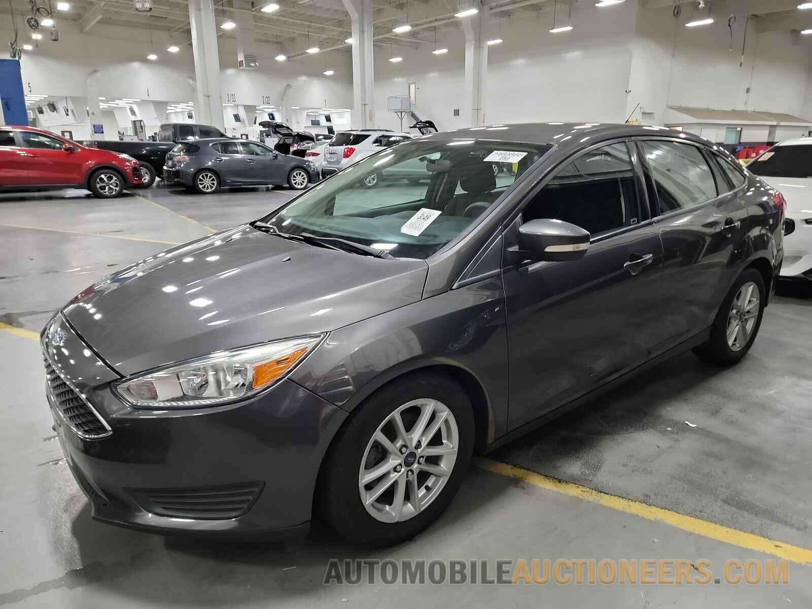 1FADP3F24FL369304 Ford Focus 2015