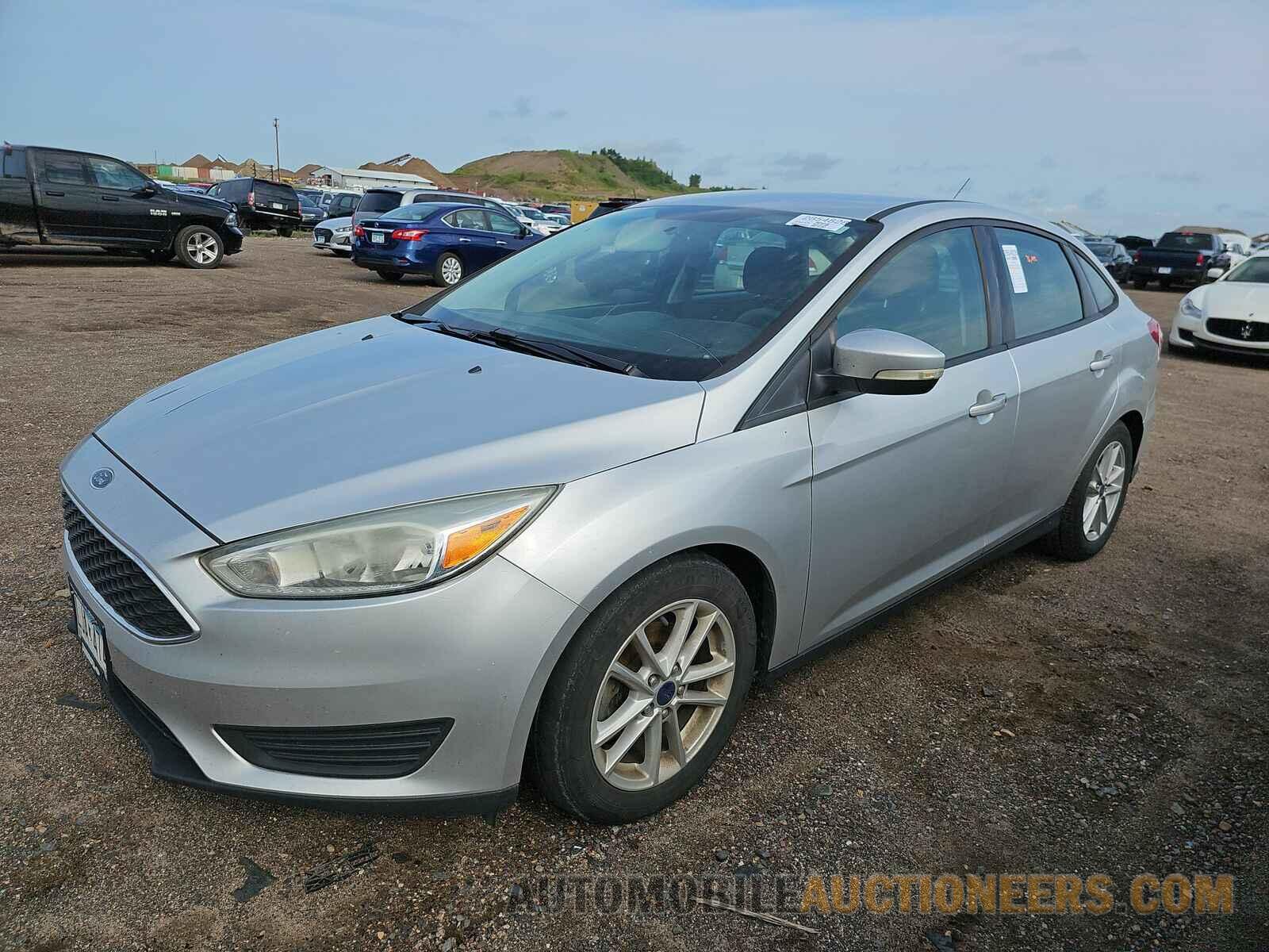 1FADP3F24GL352908 Ford Focus SE 2016