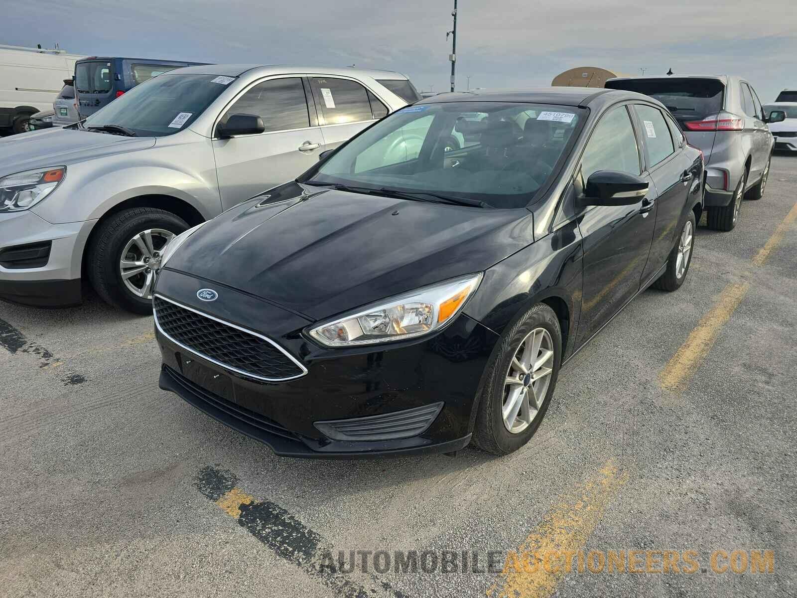 1FADP3F24GL365884 Ford Focus SE 2016