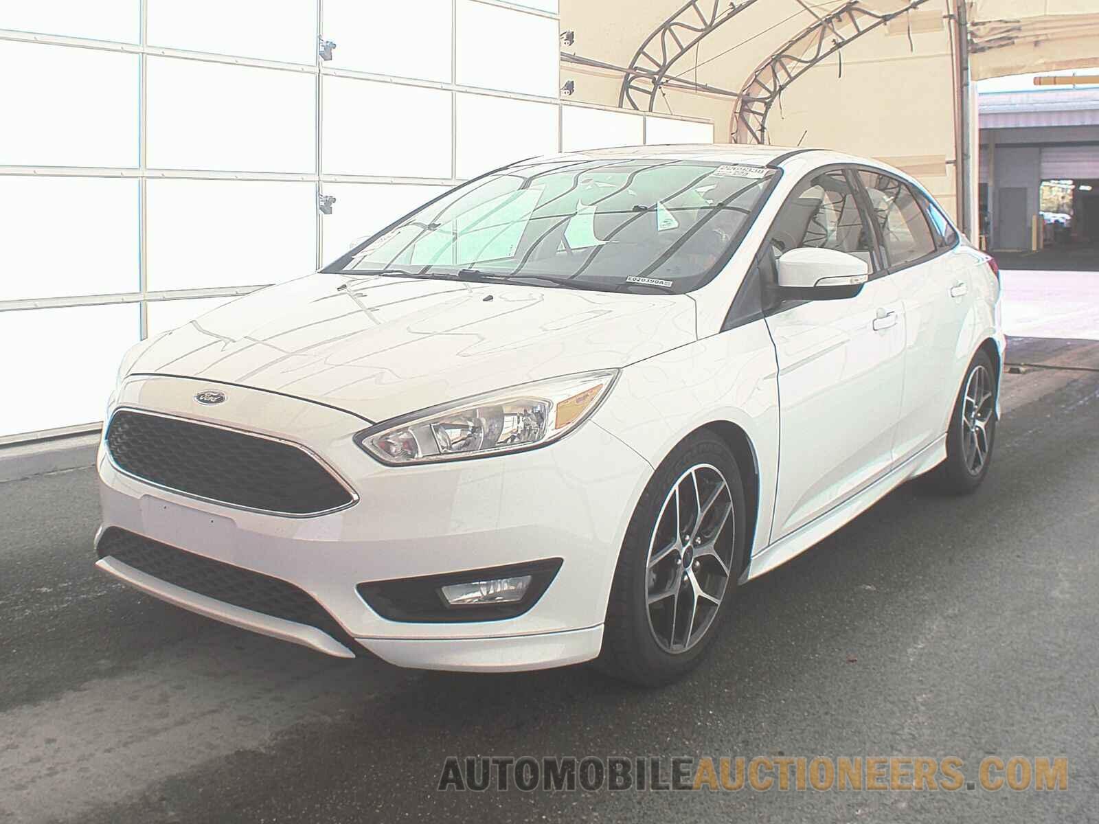 1FADP3F25FL292250 Ford Focus SE 2015