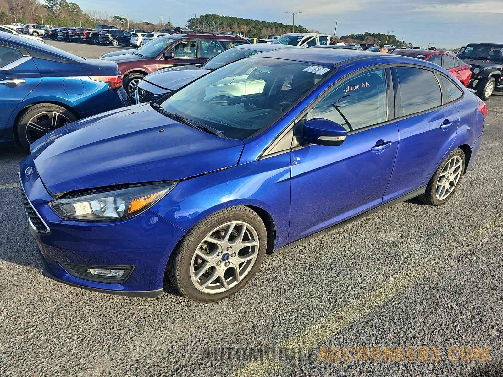 1FADP3F25FL360255 Ford Focus SE 2015