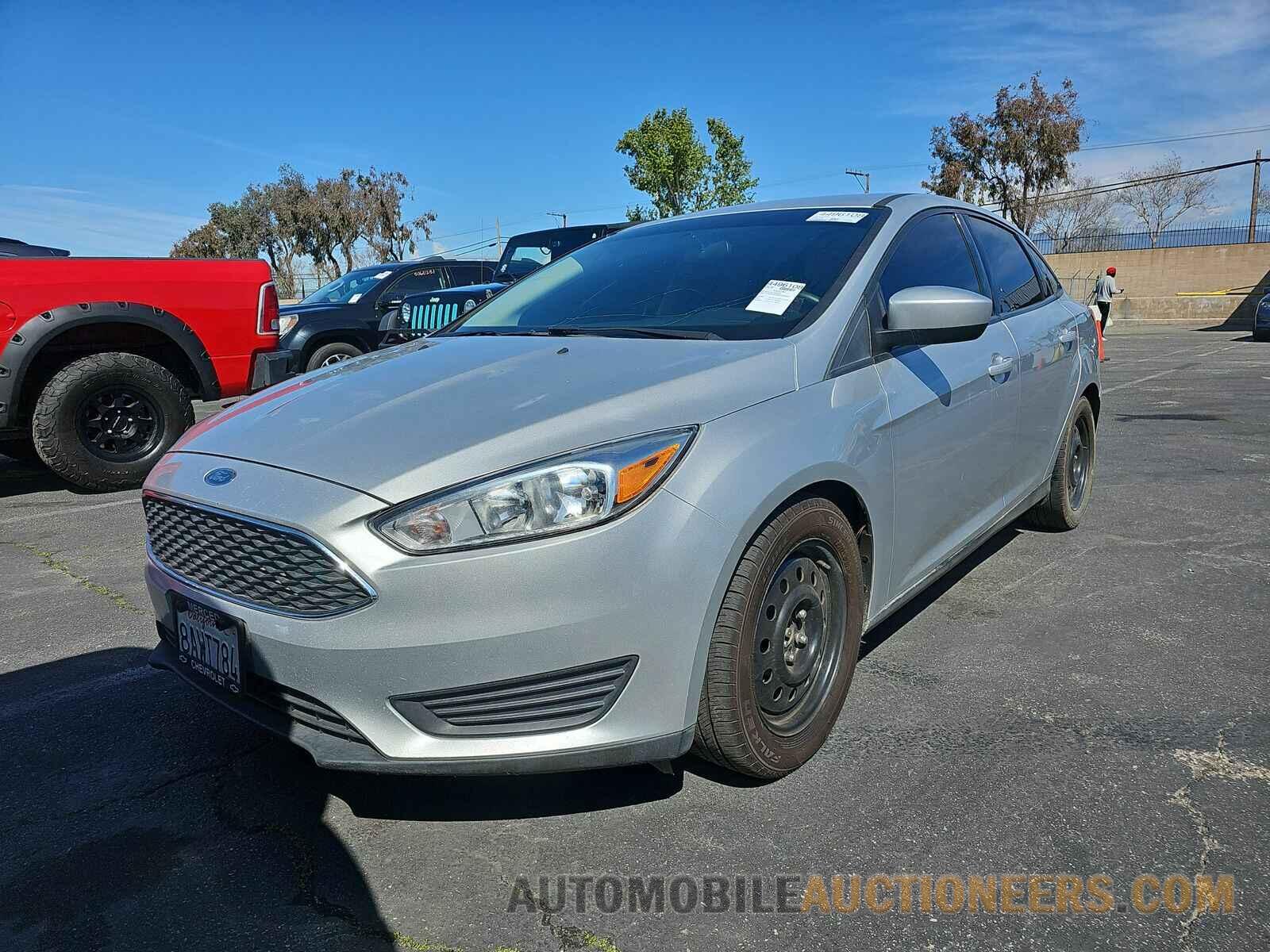 1FADP3F25JL224622 Ford Focus SE 2018