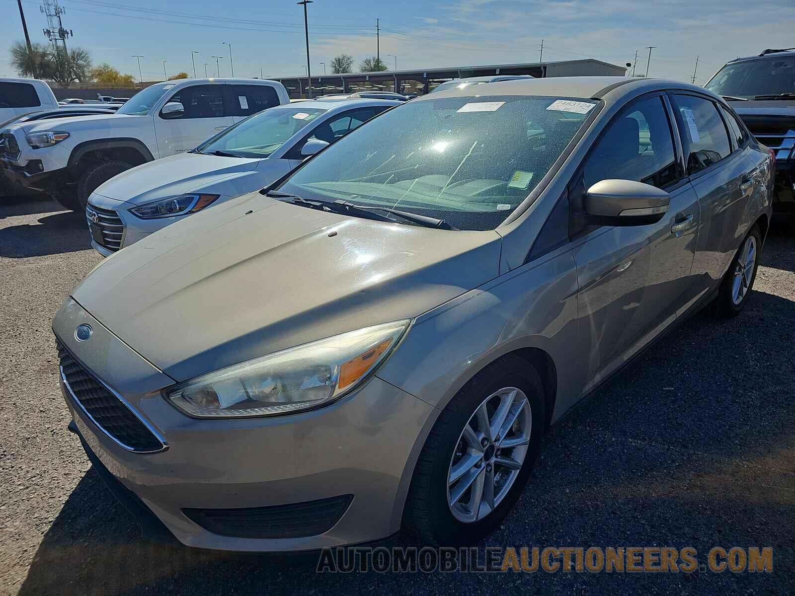 1FADP3F26FL256535 Ford Focus SE 2015