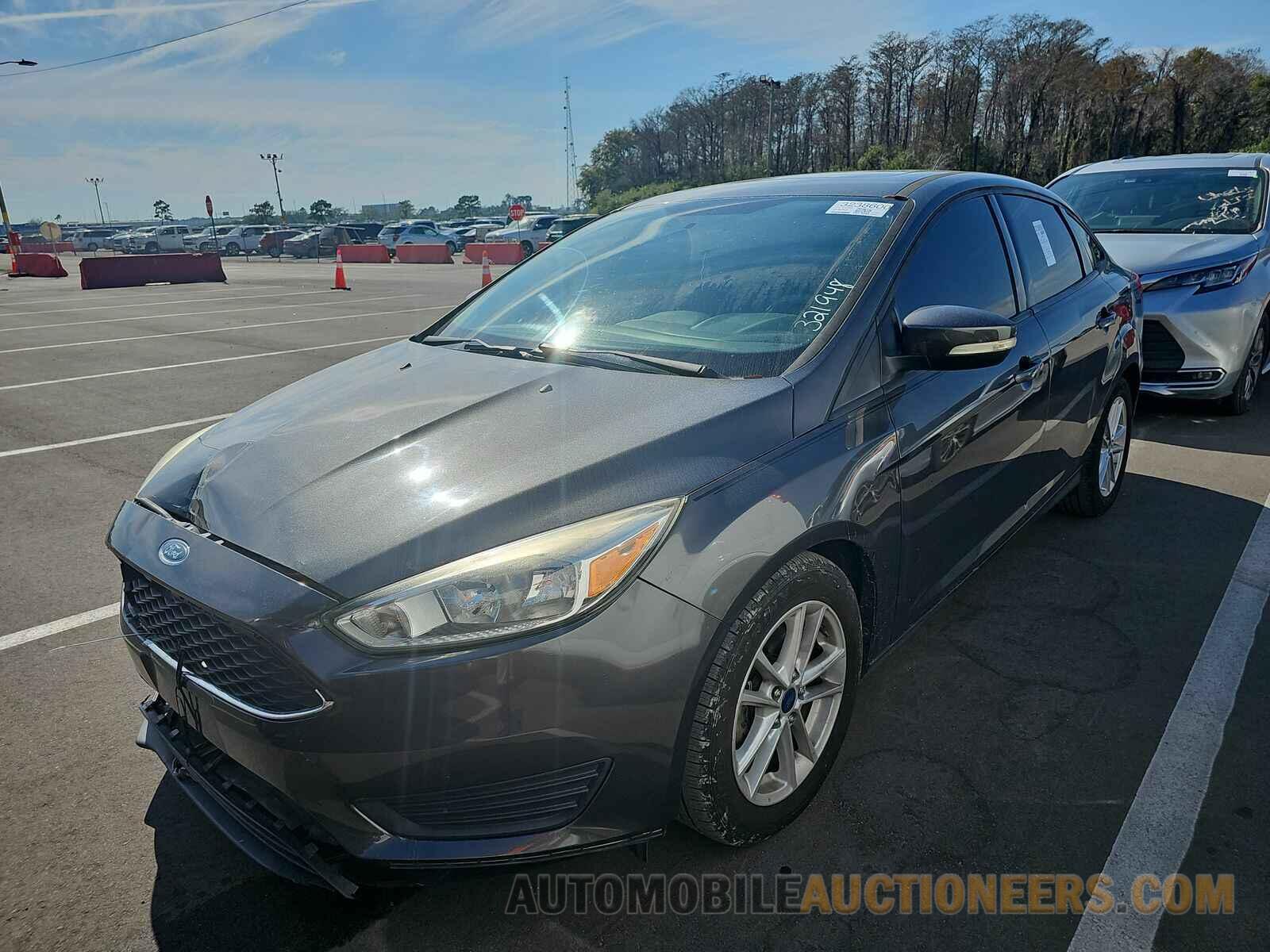 1FADP3F26FL321948 Ford Focus SE 2015