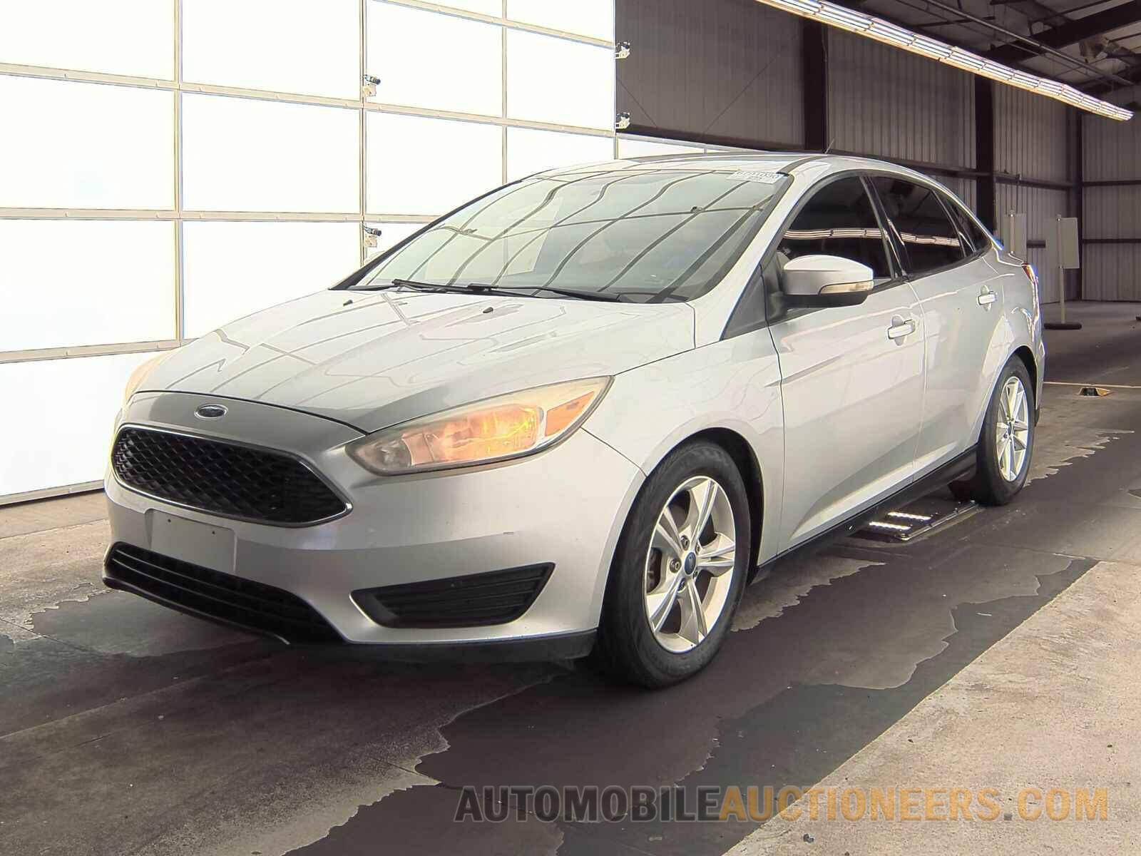 1FADP3F26GL272039 Ford Focus SE 2016