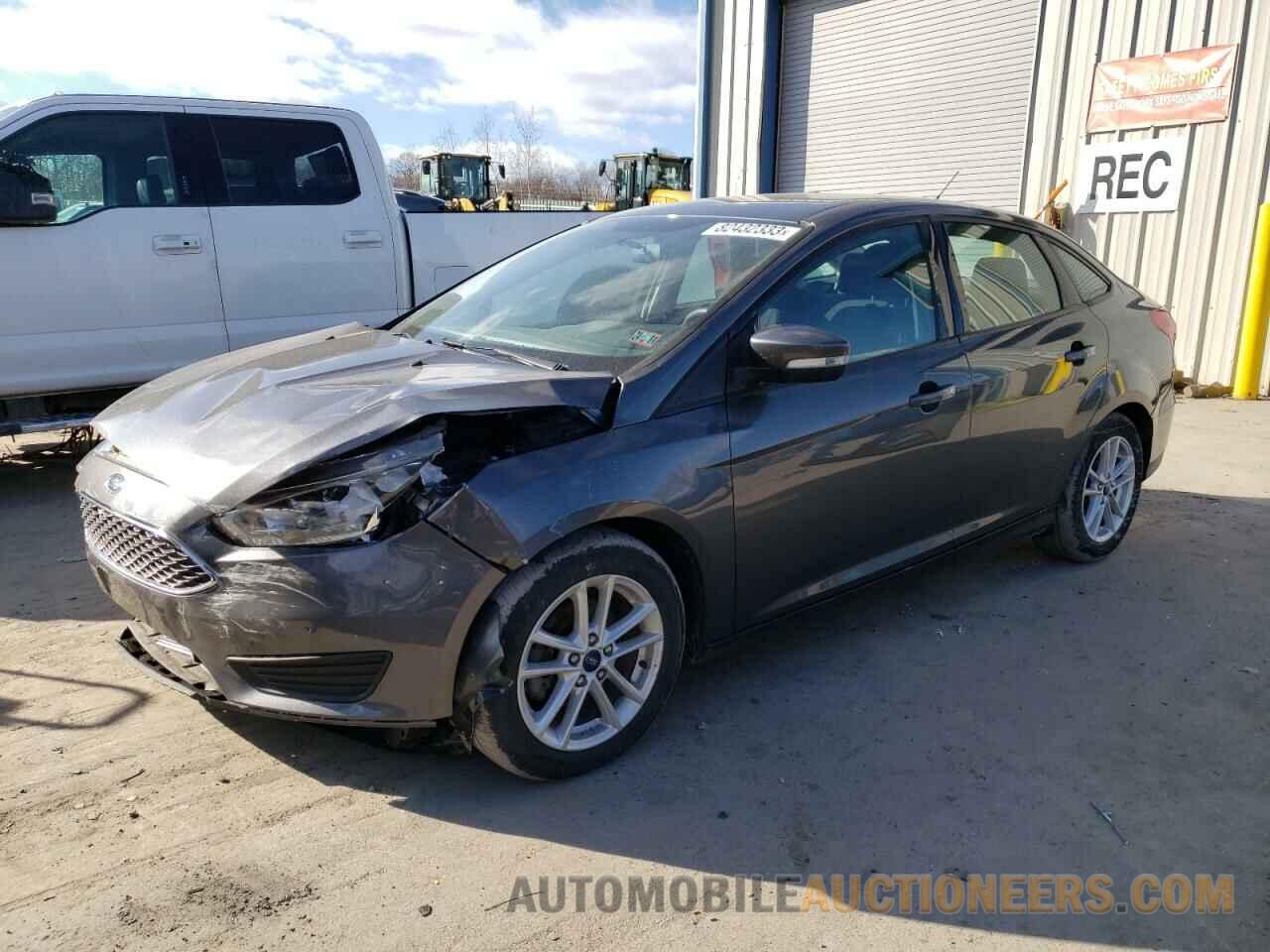 1FADP3F26JL237945 FORD FOCUS 2018