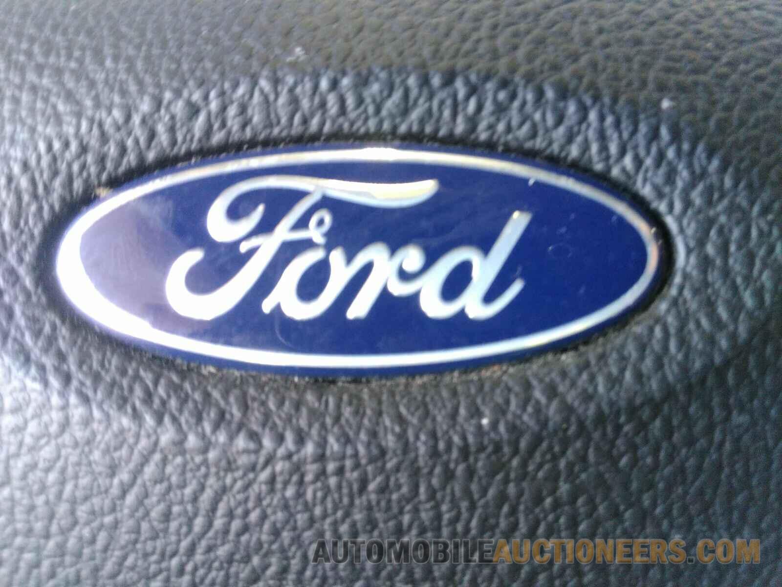 1FADP3F26JL252042 Ford Focus SE 2018