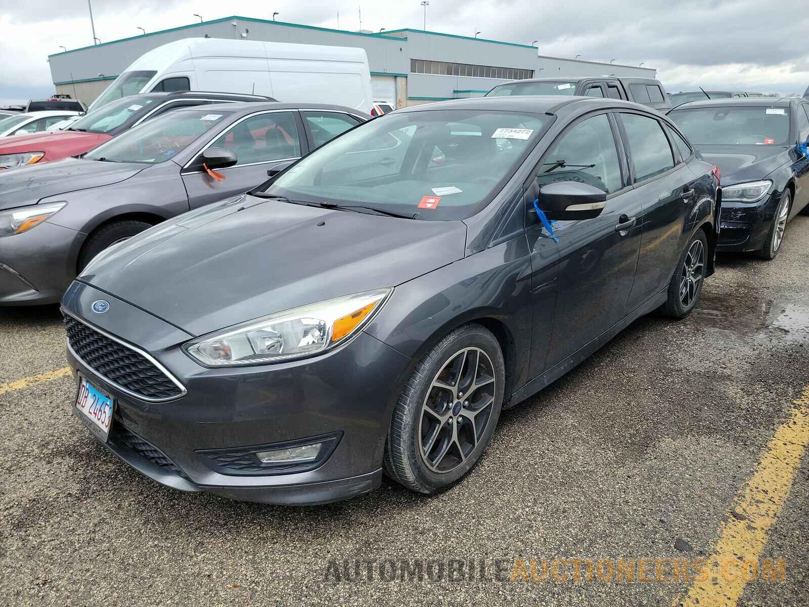 1FADP3F27FL340279 Ford Focus SE 2015