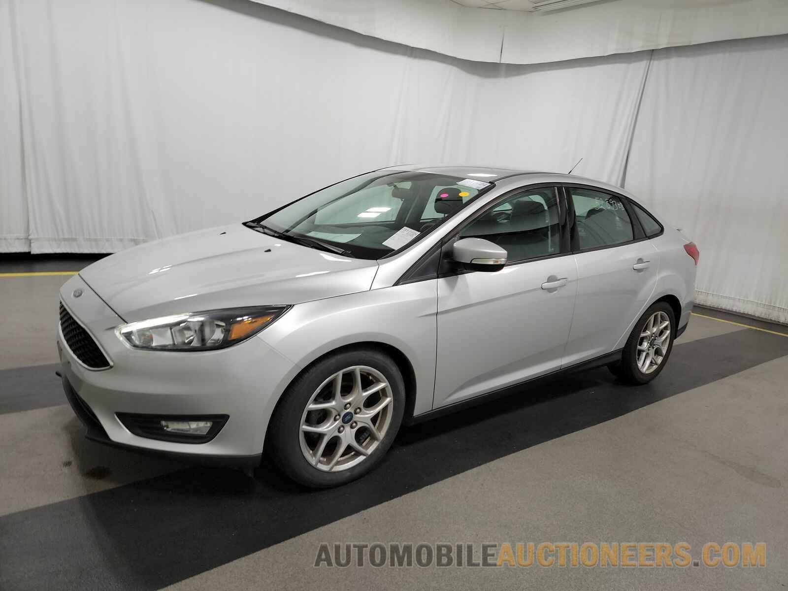 1FADP3F27FL379051 Ford Focus 2015