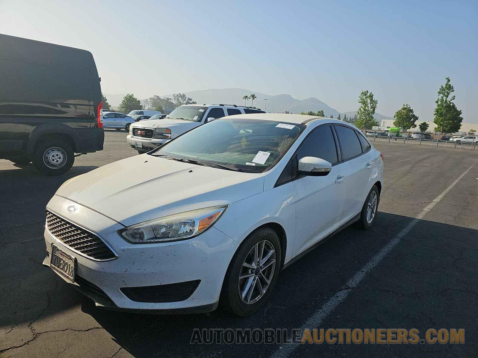 1FADP3F27GL254150 Ford Focus SE 2016