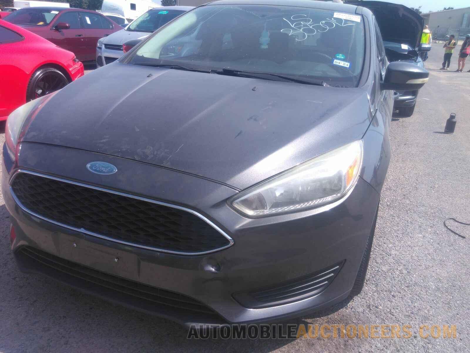 1FADP3F27GL355012 Ford Focus 2016