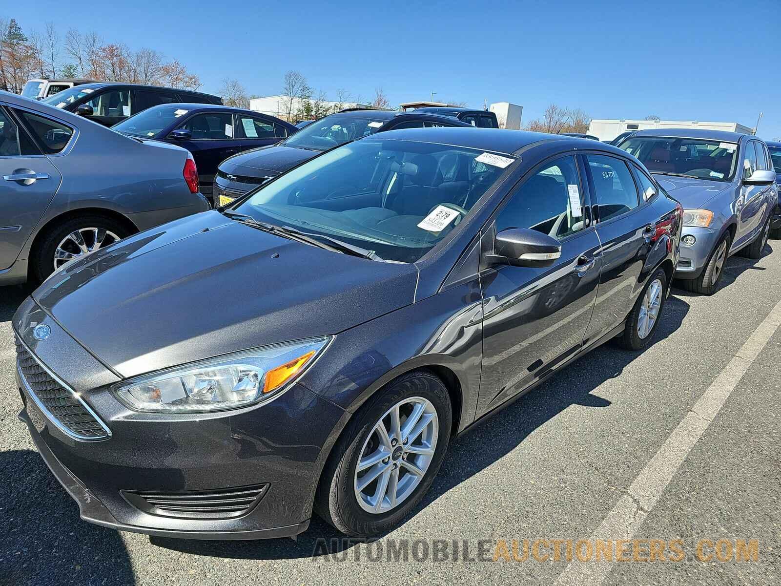 1FADP3F27HL233073 Ford Focus SE 2017