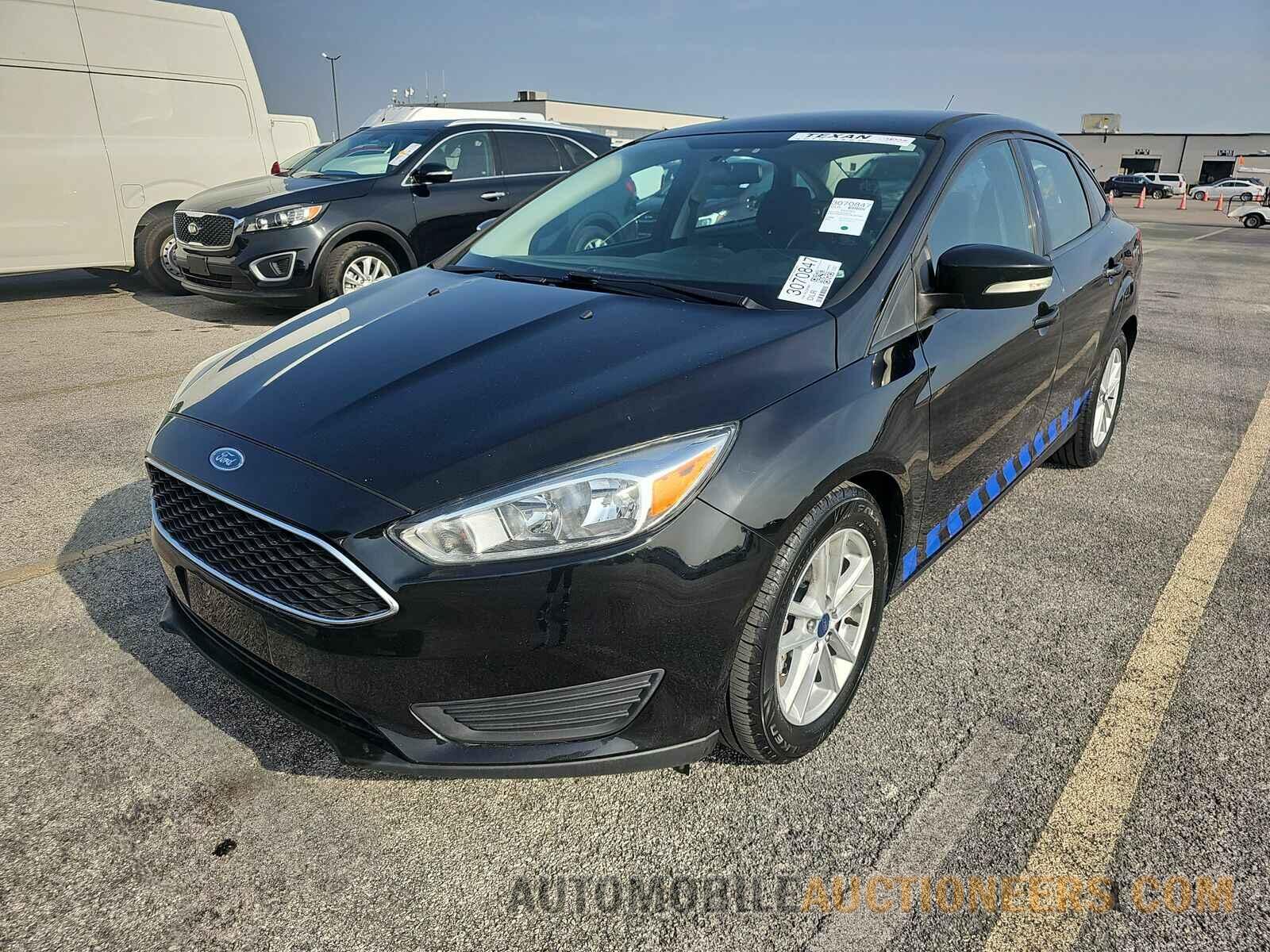 1FADP3F27HL326384 Ford Focus SE 2017