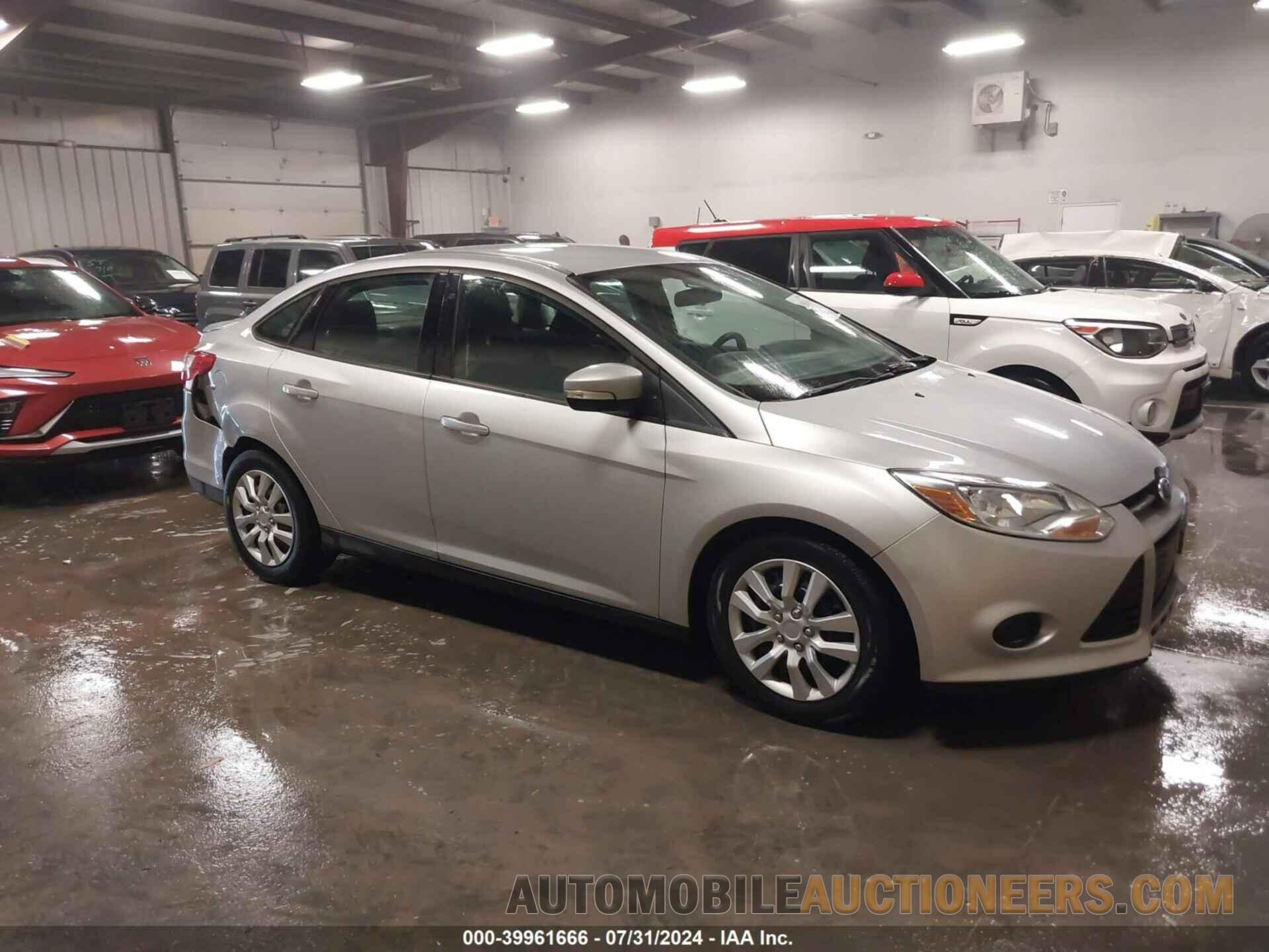 1FADP3F28DL182161 FORD FOCUS 2013