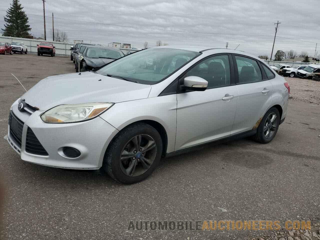 1FADP3F28DL210735 FORD FOCUS 2013