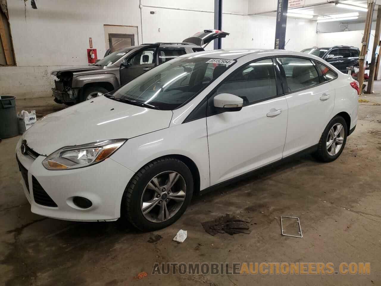 1FADP3F28DL226806 FORD FOCUS 2013