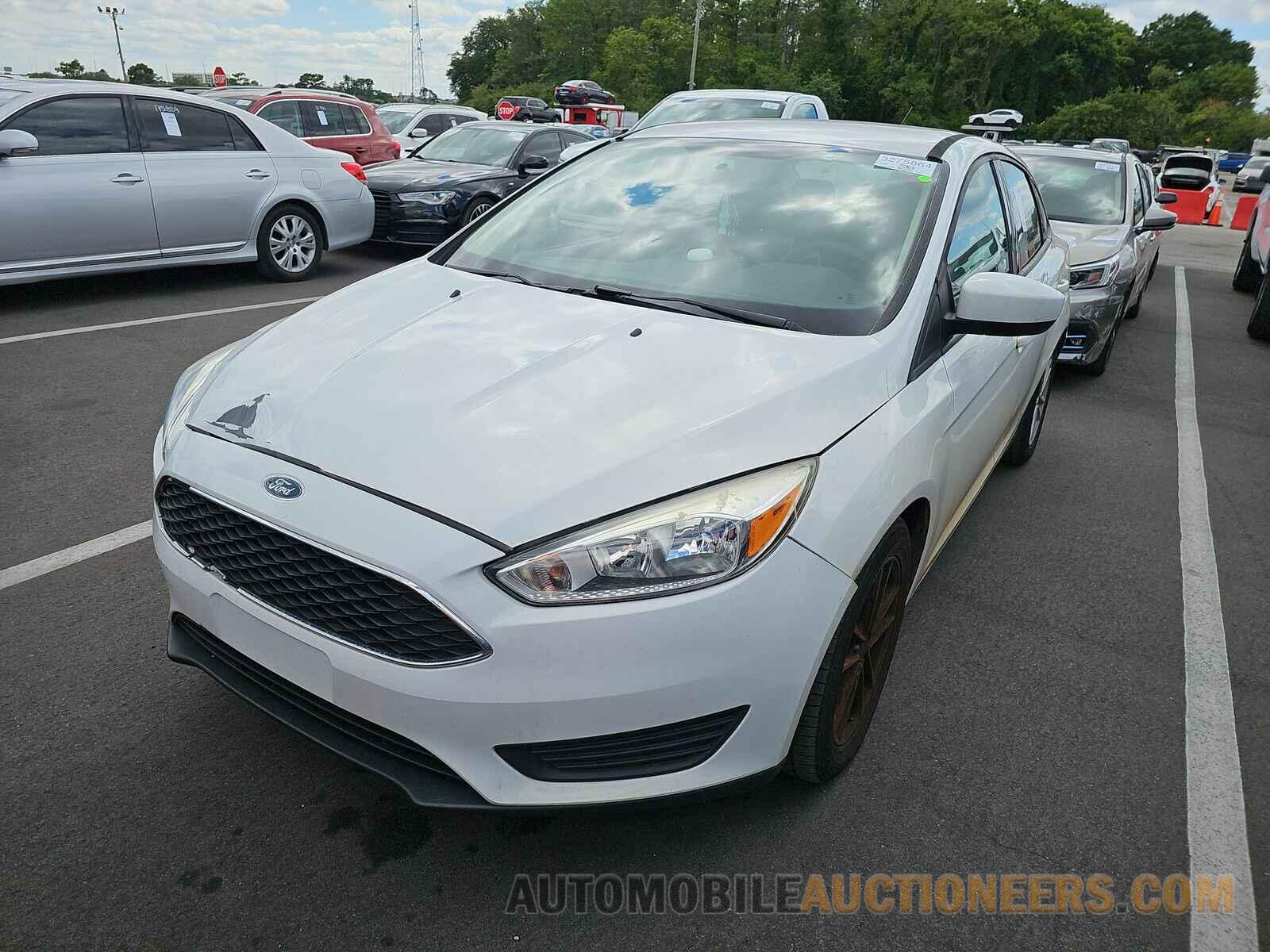 1FADP3F28JL226011 Ford Focus SE 2018