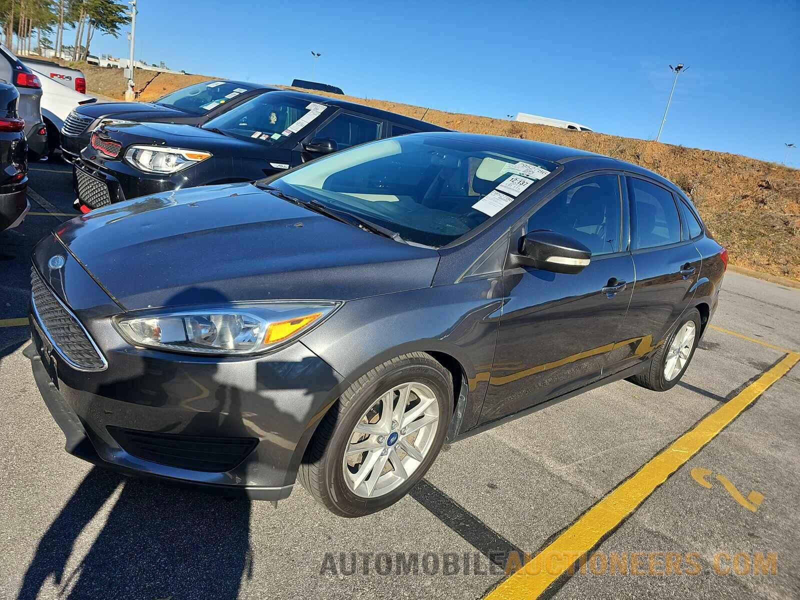 1FADP3F29FL230835 Ford Focus SE 2015