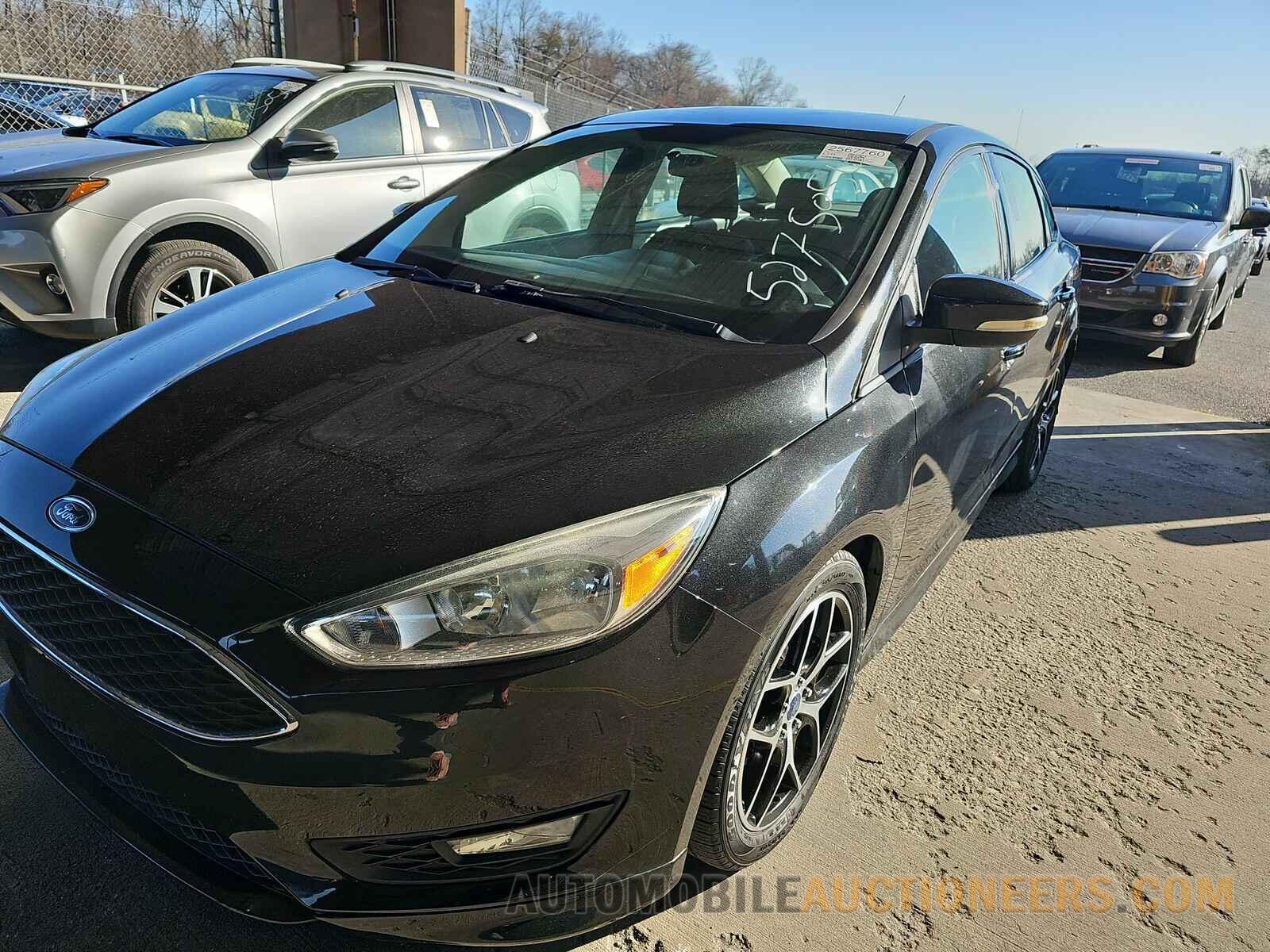 1FADP3F29FL322477 Ford Focus SE 2015