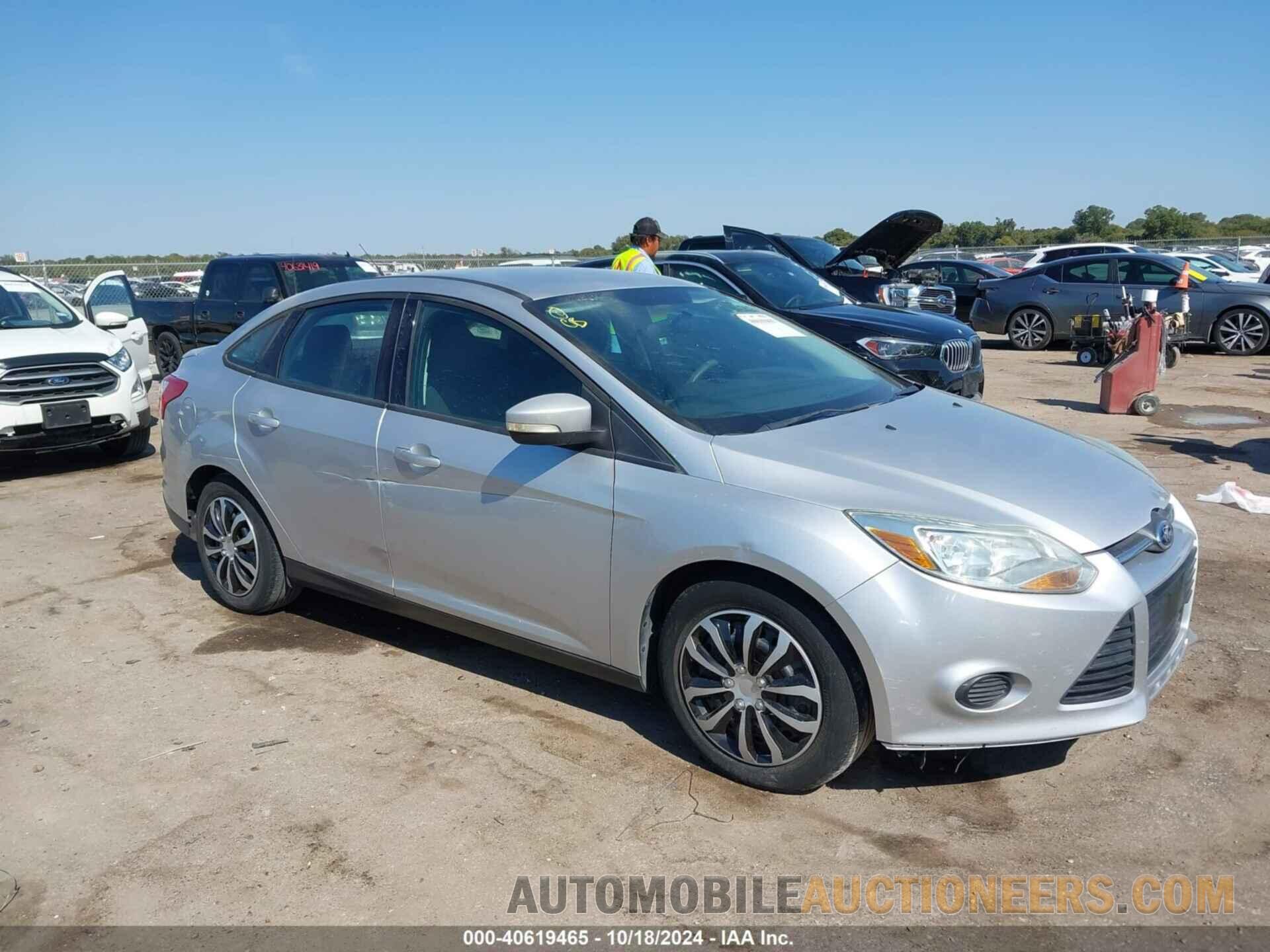 1FADP3F2XDL176829 FORD FOCUS 2013