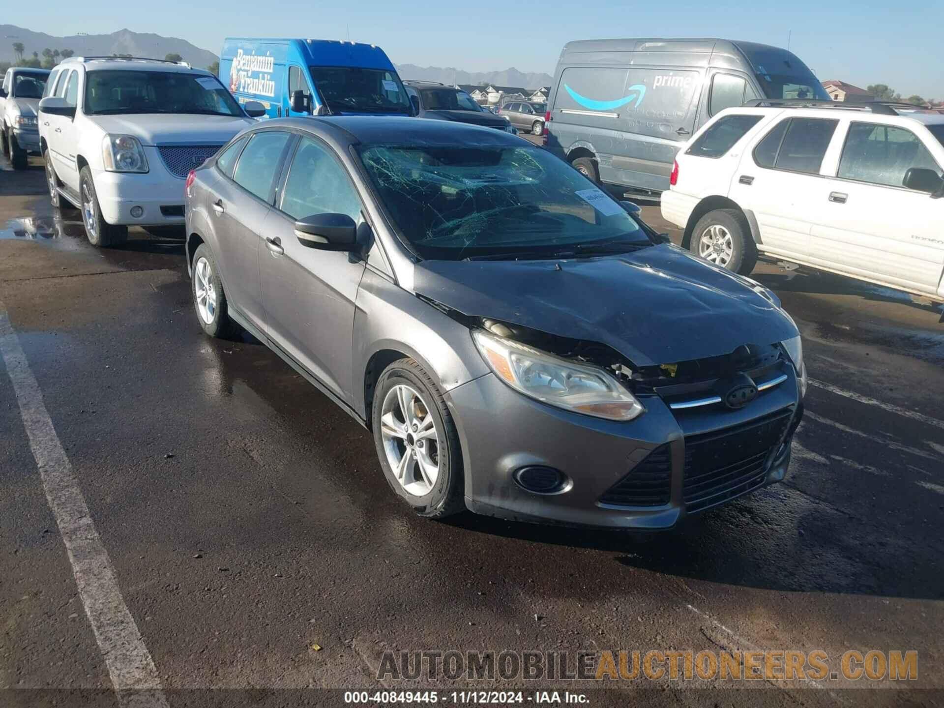 1FADP3F2XDL247124 FORD FOCUS 2013