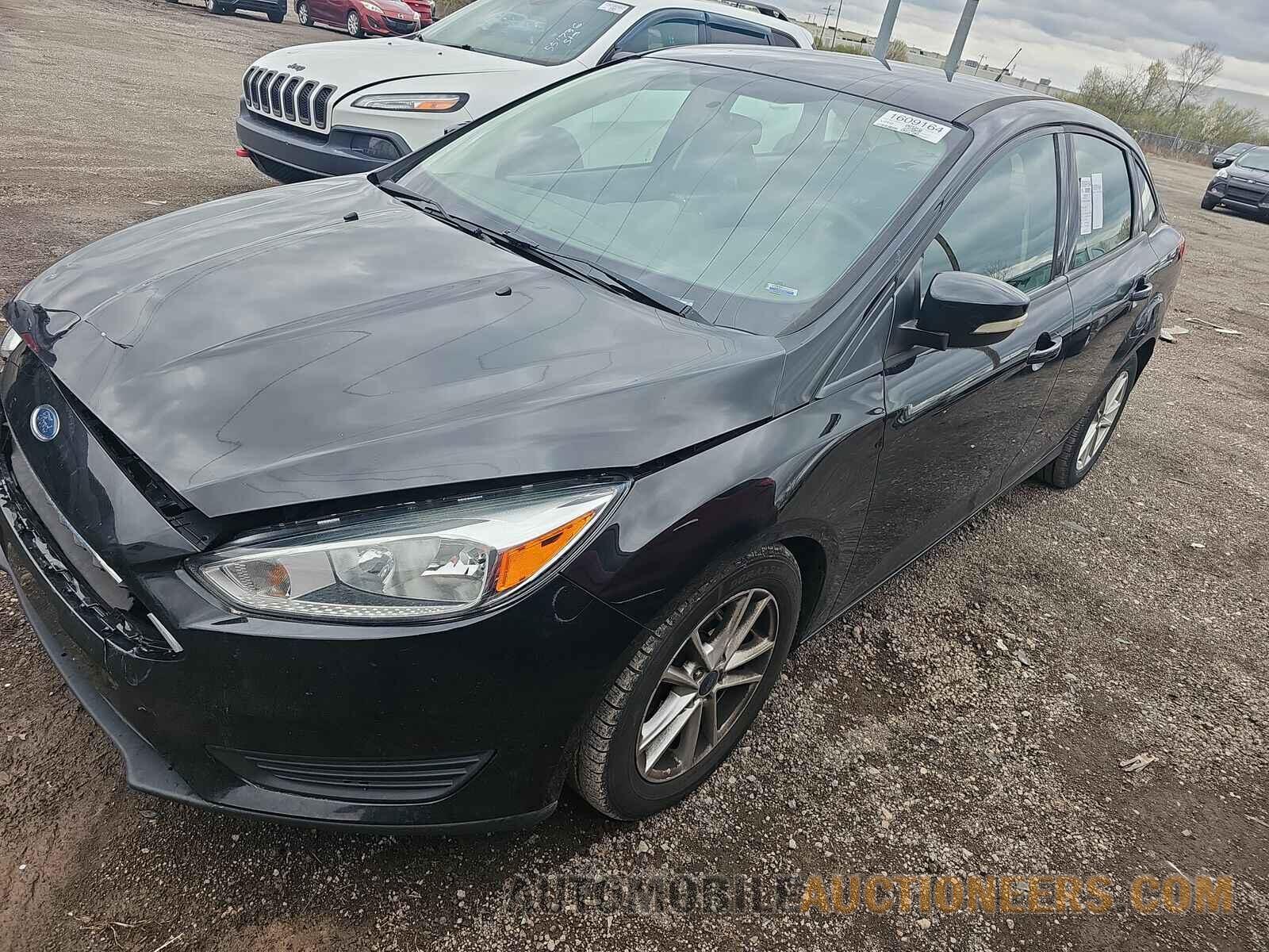 1FADP3F2XGL378090 Ford Focus SE 2016