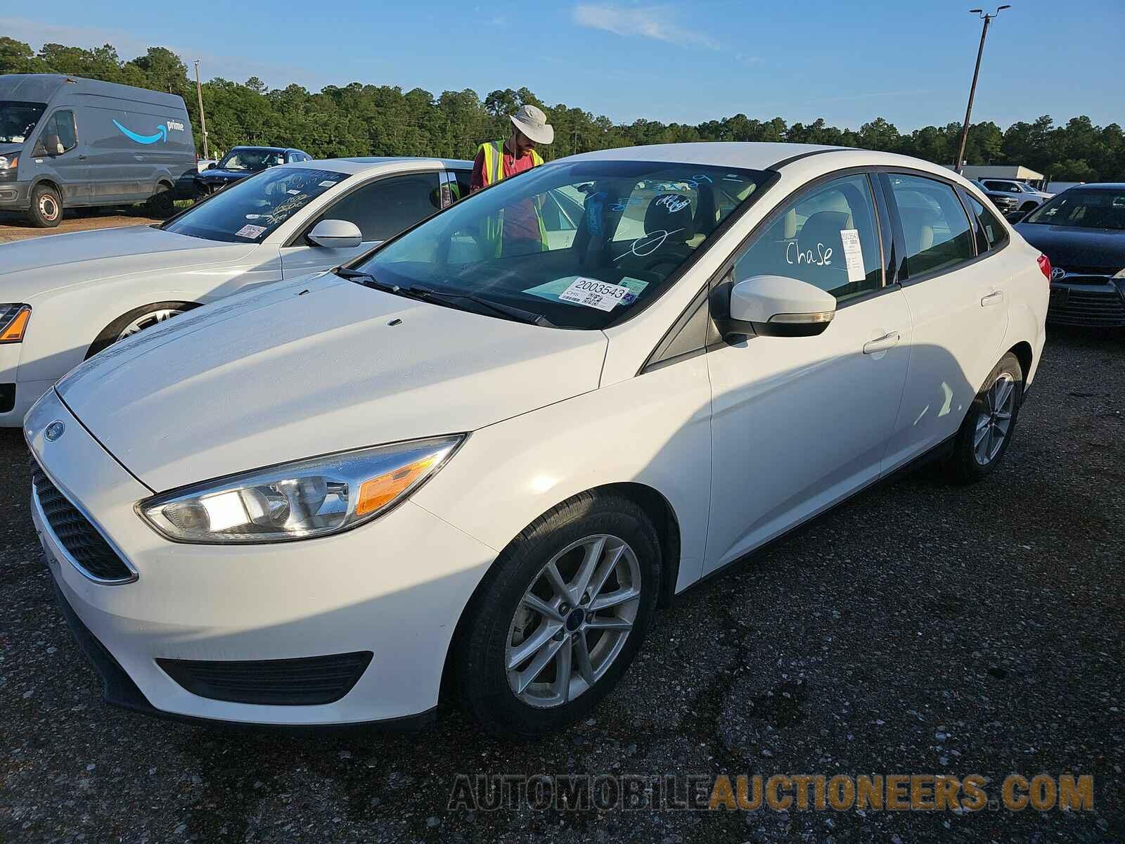 1FADP3F2XHL227929 Ford Focus SE 2017