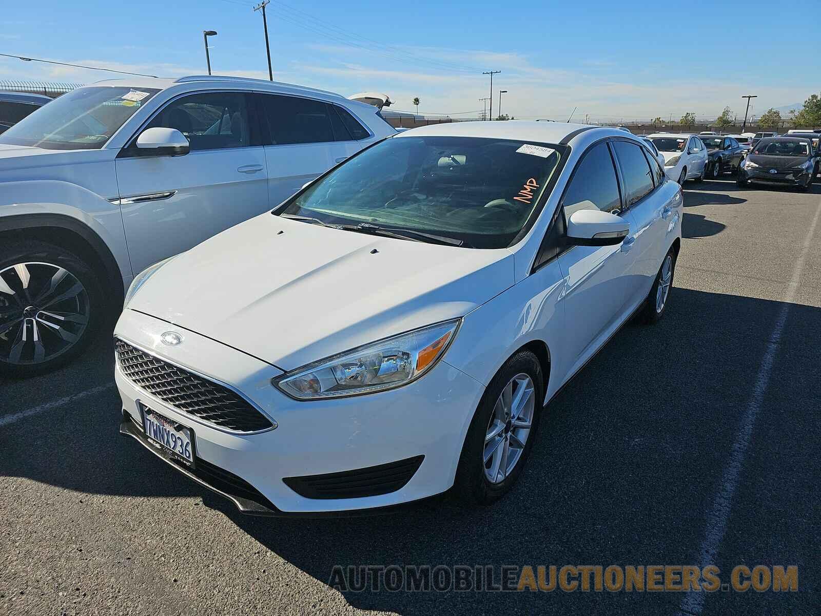 1FADP3F2XHL231558 Ford Focus SE 2017