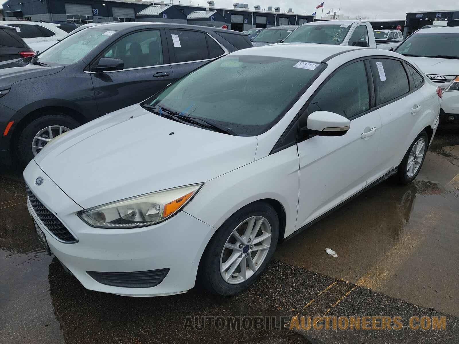 1FADP3F2XHL285488 Ford Focus SE 2017