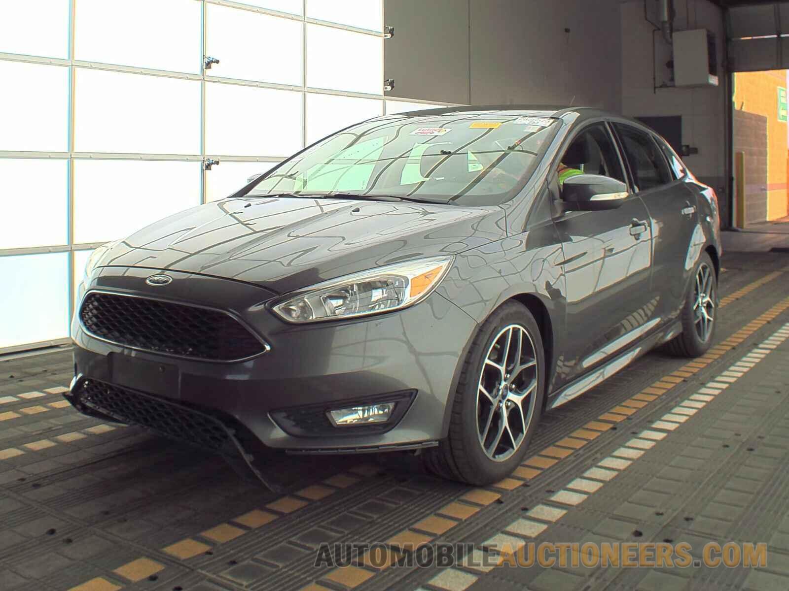 1FADP3FE1FL209326 Ford Focus SE 2015