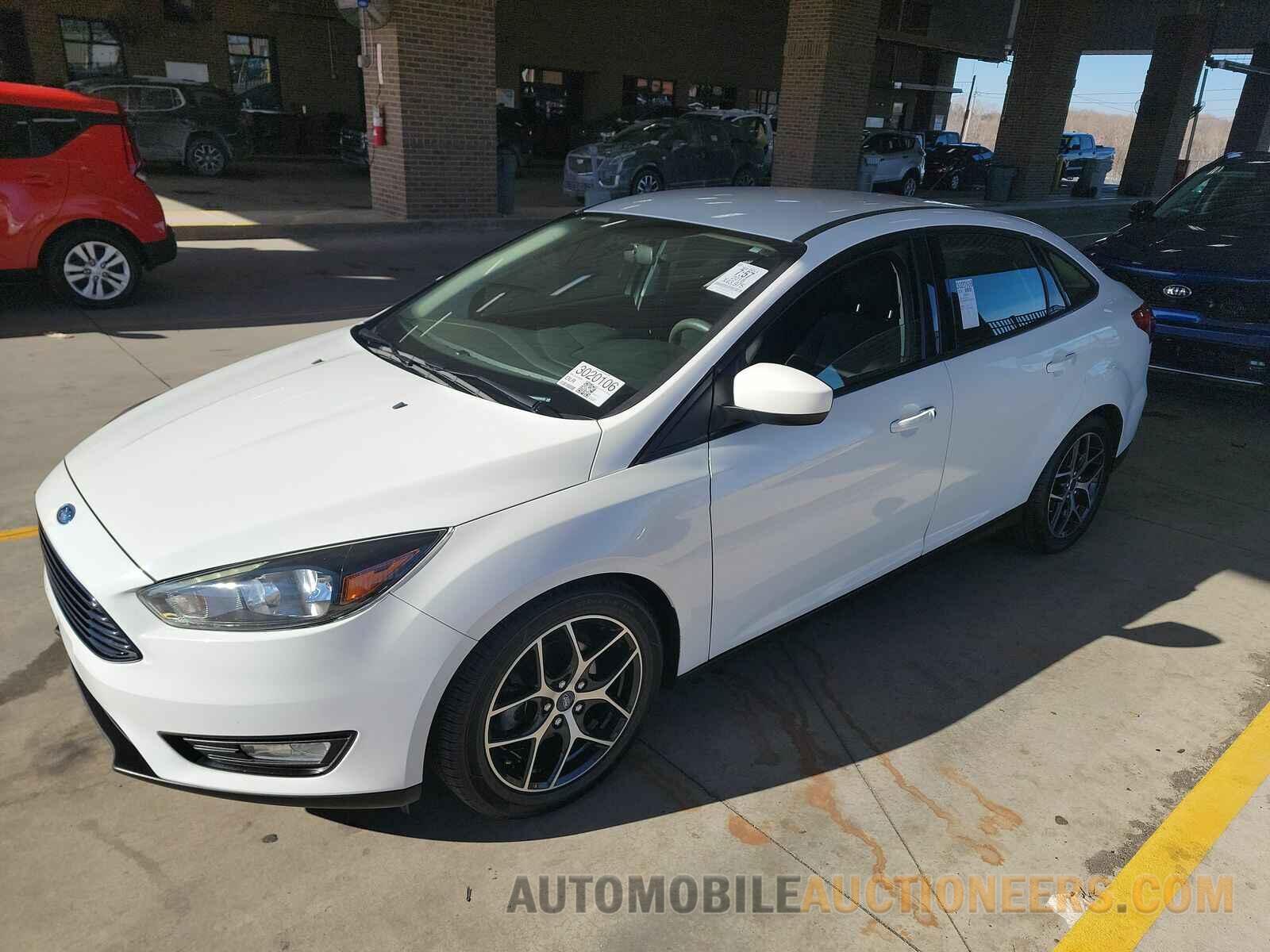 1FADP3FE4JL318419 Ford Focus SE 2018