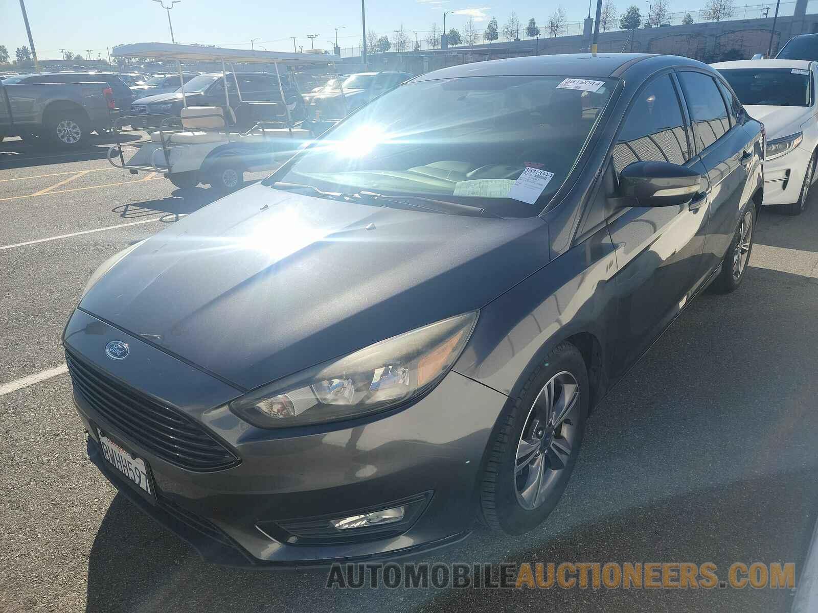 1FADP3FE5HL276689 Ford Focus SE 2017