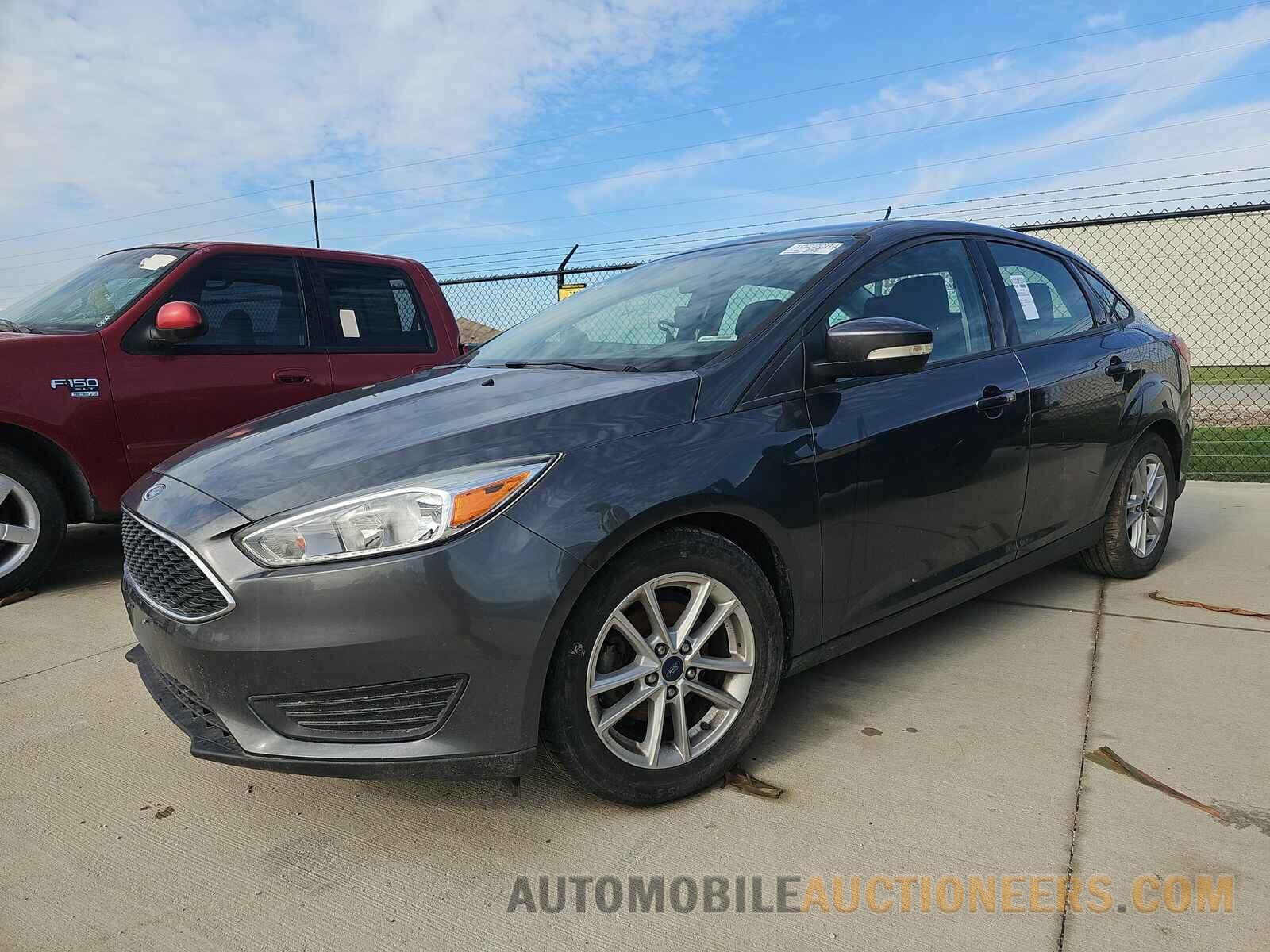 1FADP3FE5JL210990 Ford Focus SE 2018