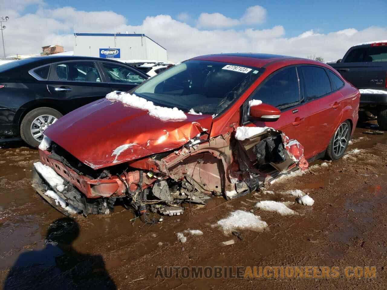 1FADP3H22JL260555 FORD FOCUS 2018