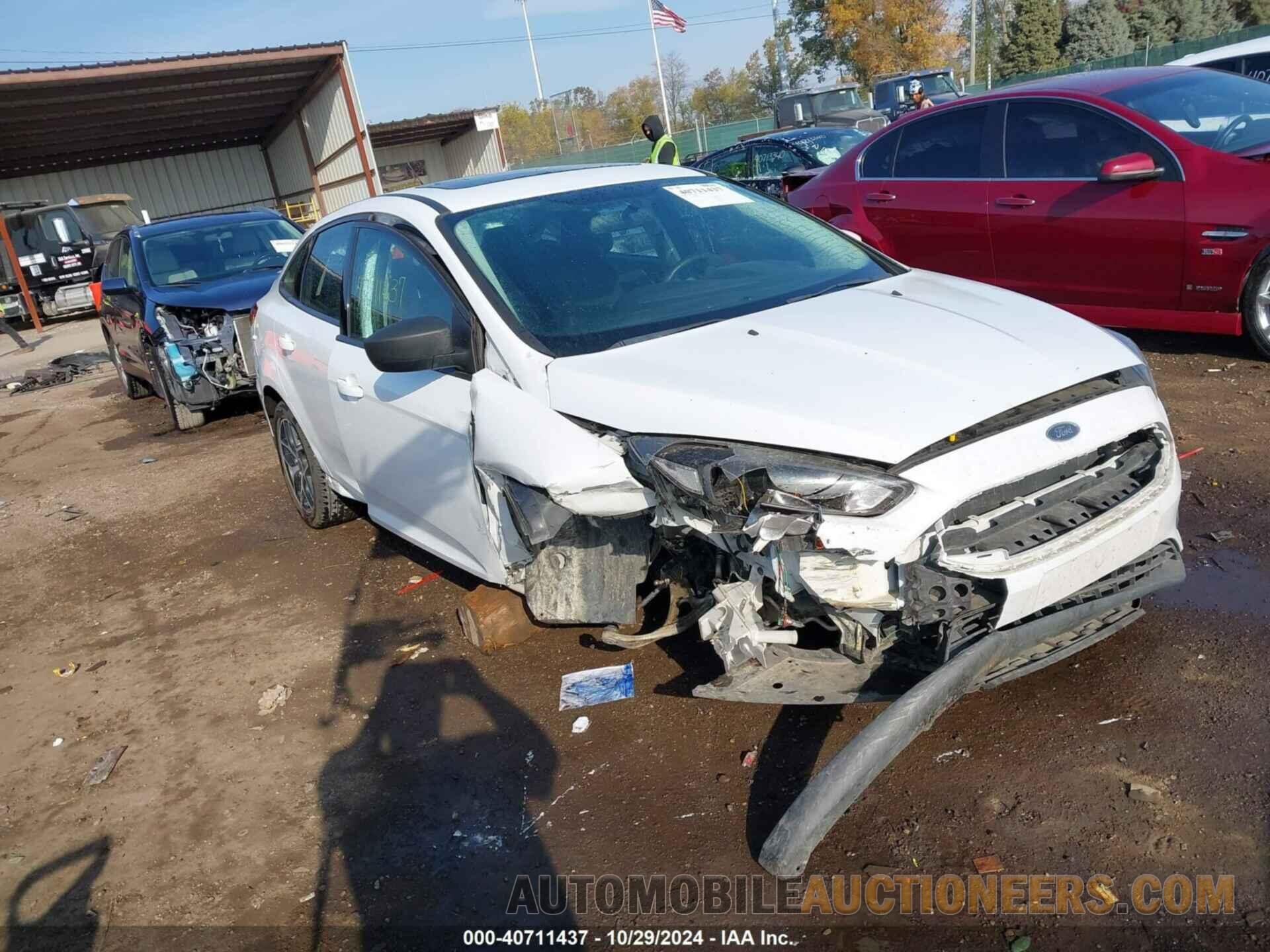 1FADP3H24JL320710 FORD FOCUS 2018