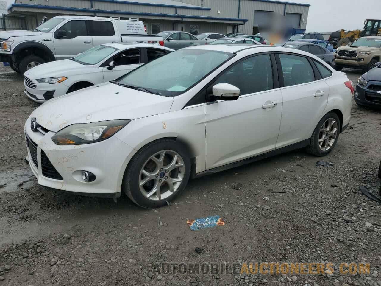 1FADP3J20DL300016 FORD FOCUS 2013