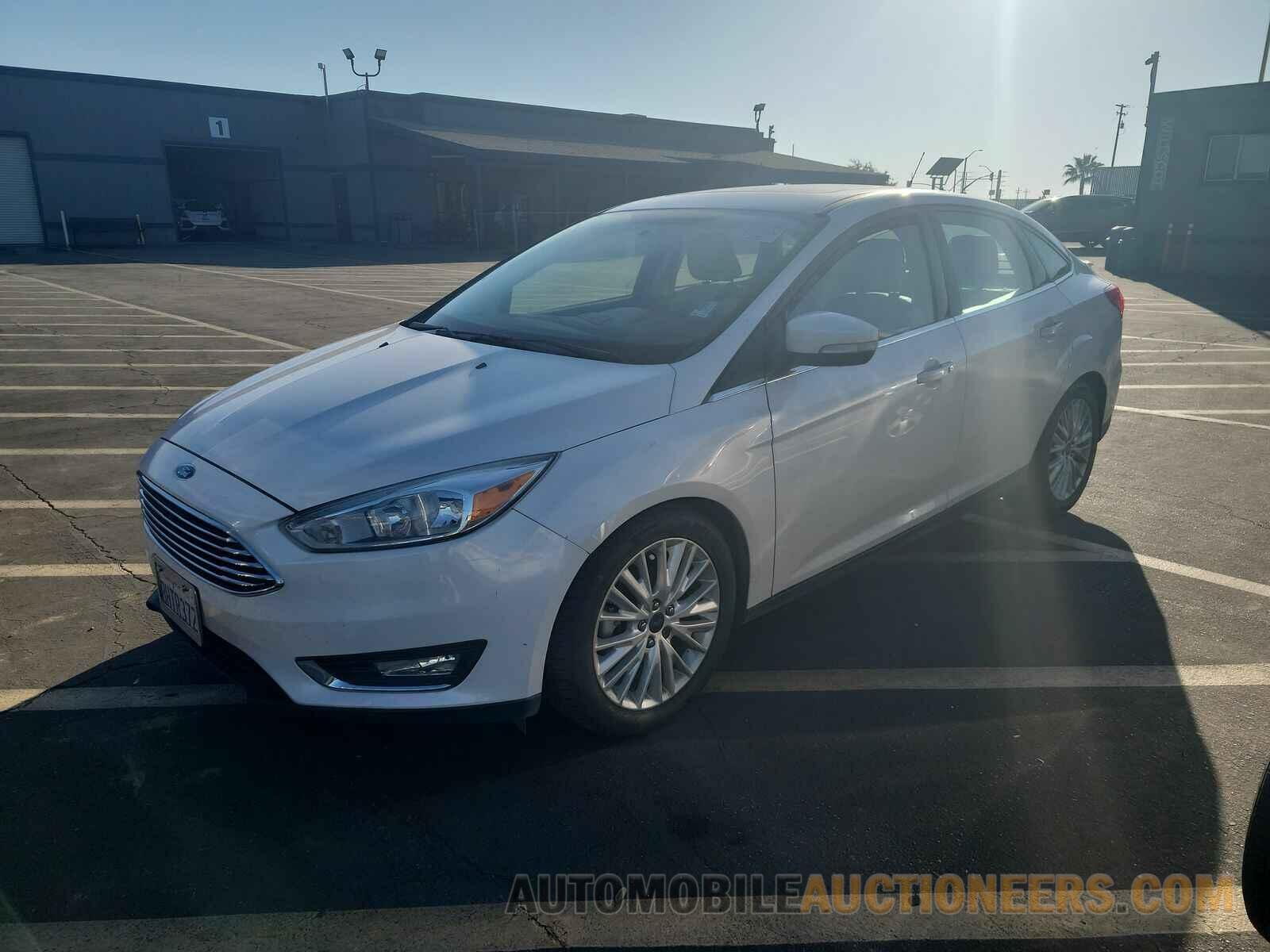 1FADP3J20HL267699 Ford Focus 2017