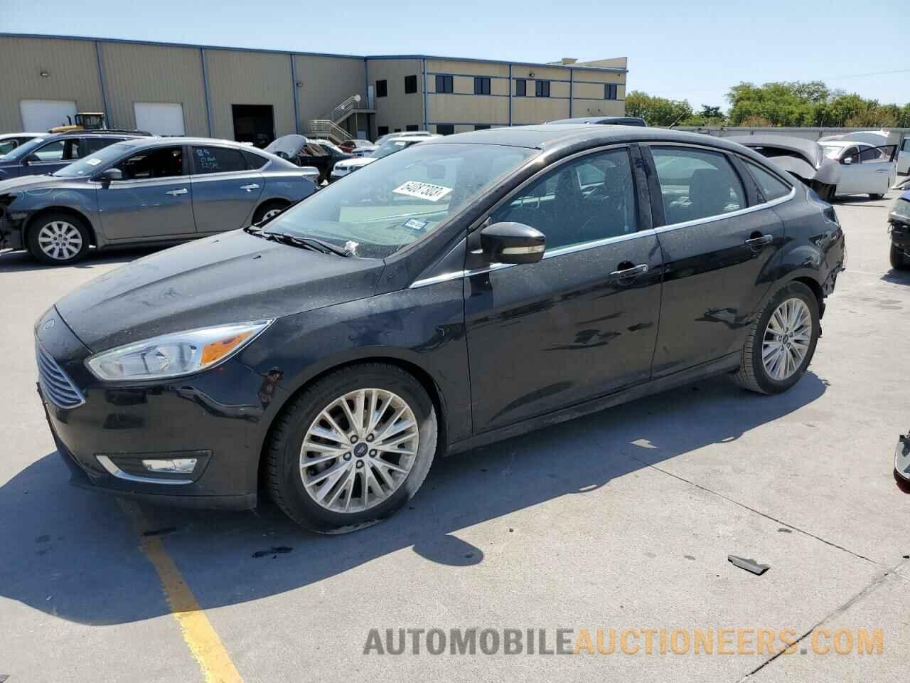 1FADP3J23JL323673 FORD FOCUS 2018