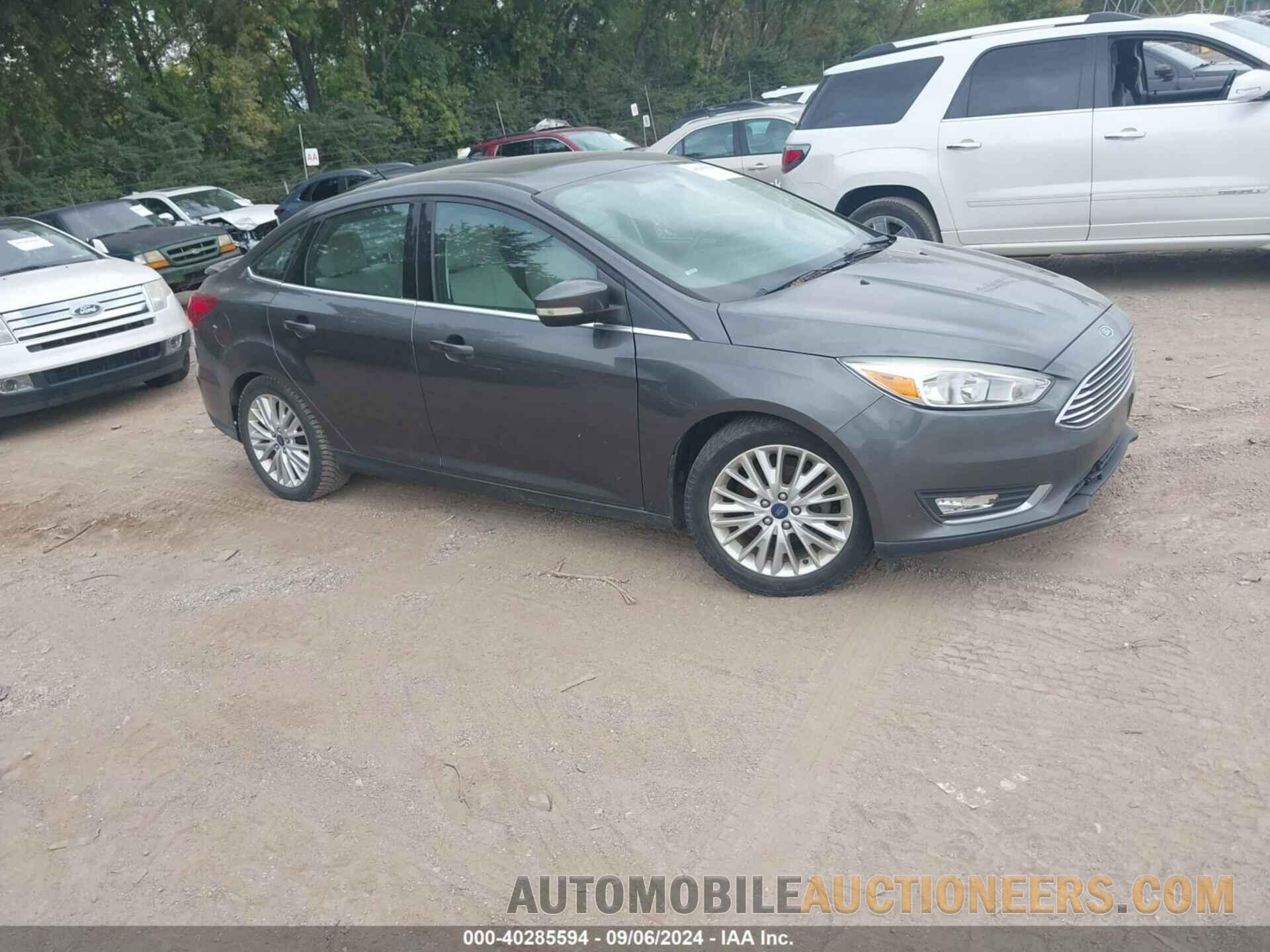 1FADP3J24FL322555 FORD FOCUS 2015