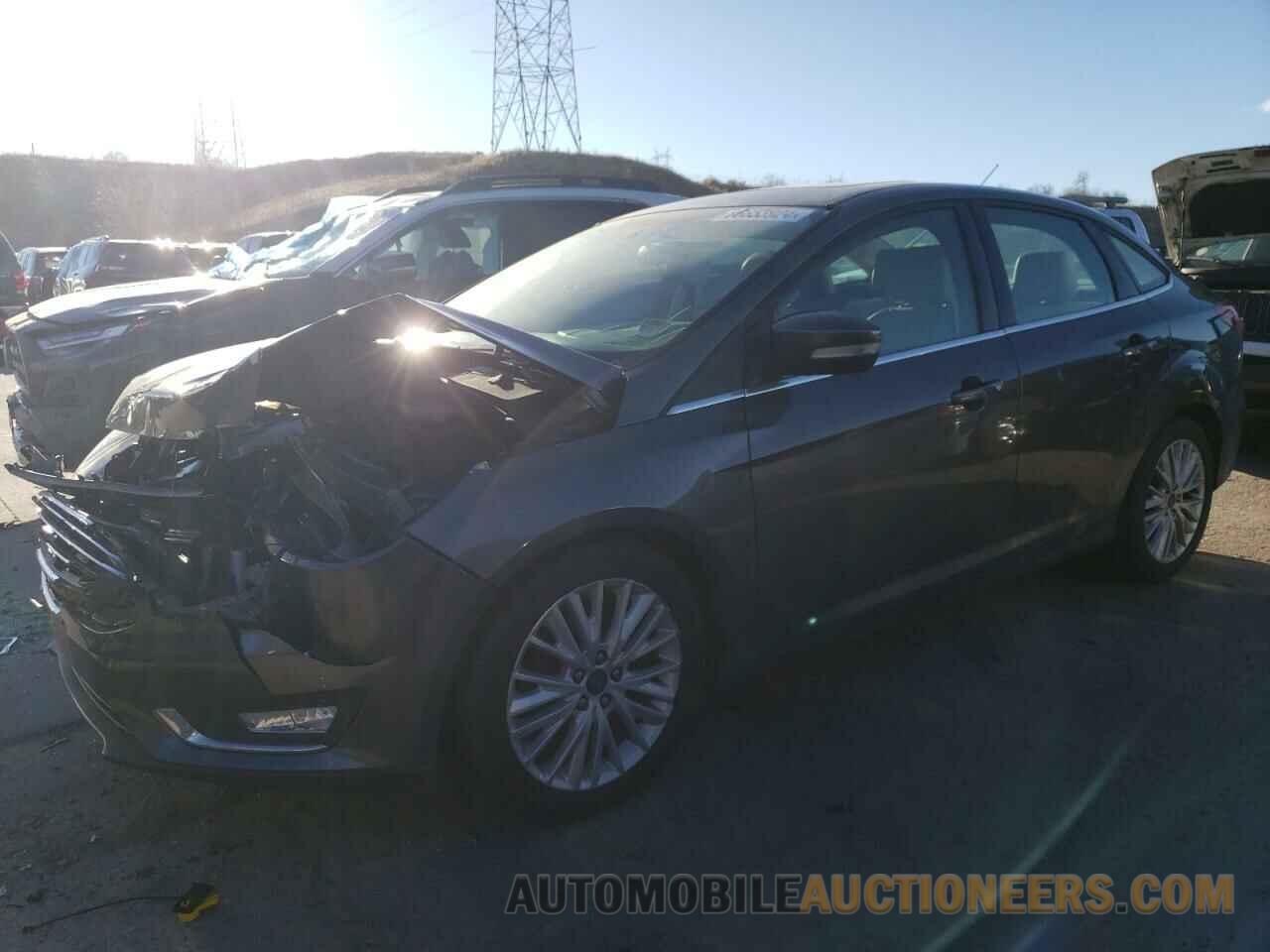 1FADP3J27JL261064 FORD FOCUS 2018