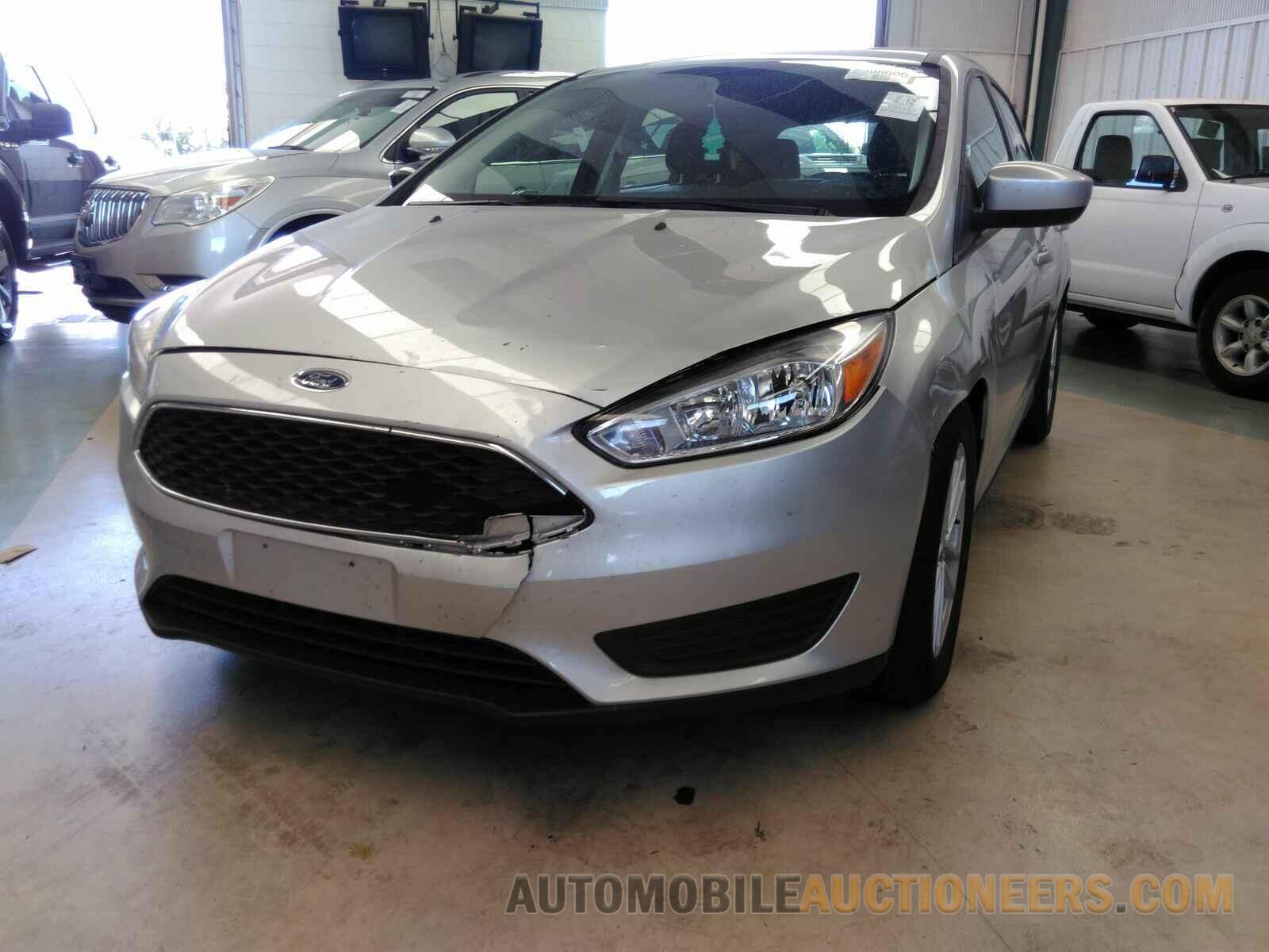 1FADP3K21JL297640 Ford Focus SE 2018