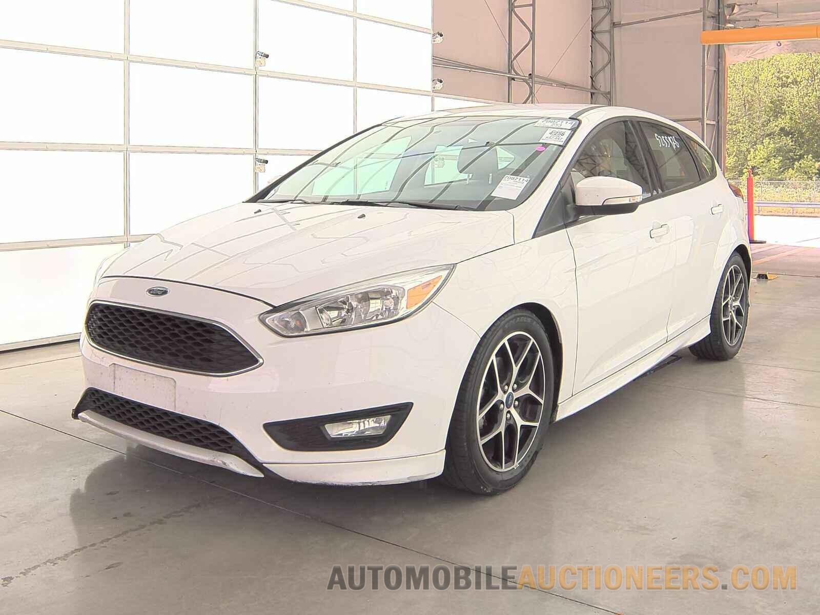 1FADP3K22GL385492 Ford Focus SE 2016