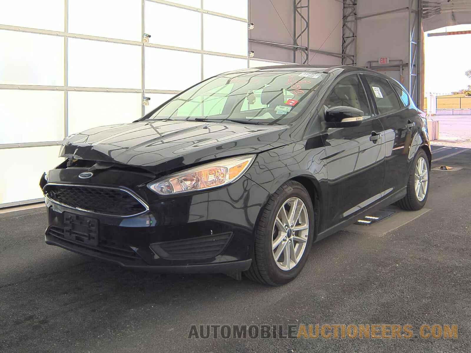 1FADP3K22HL215893 Ford Focus SE 2017