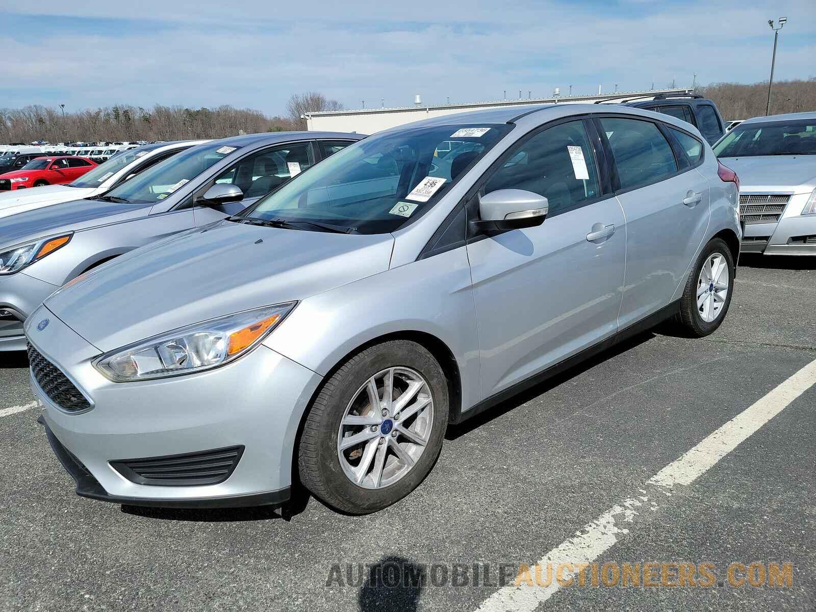 1FADP3K23HL317929 Ford Focus SE 2017