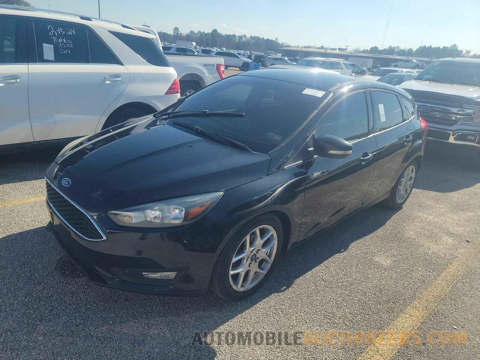 1FADP3K25FL305150 Ford Focus SE 2015