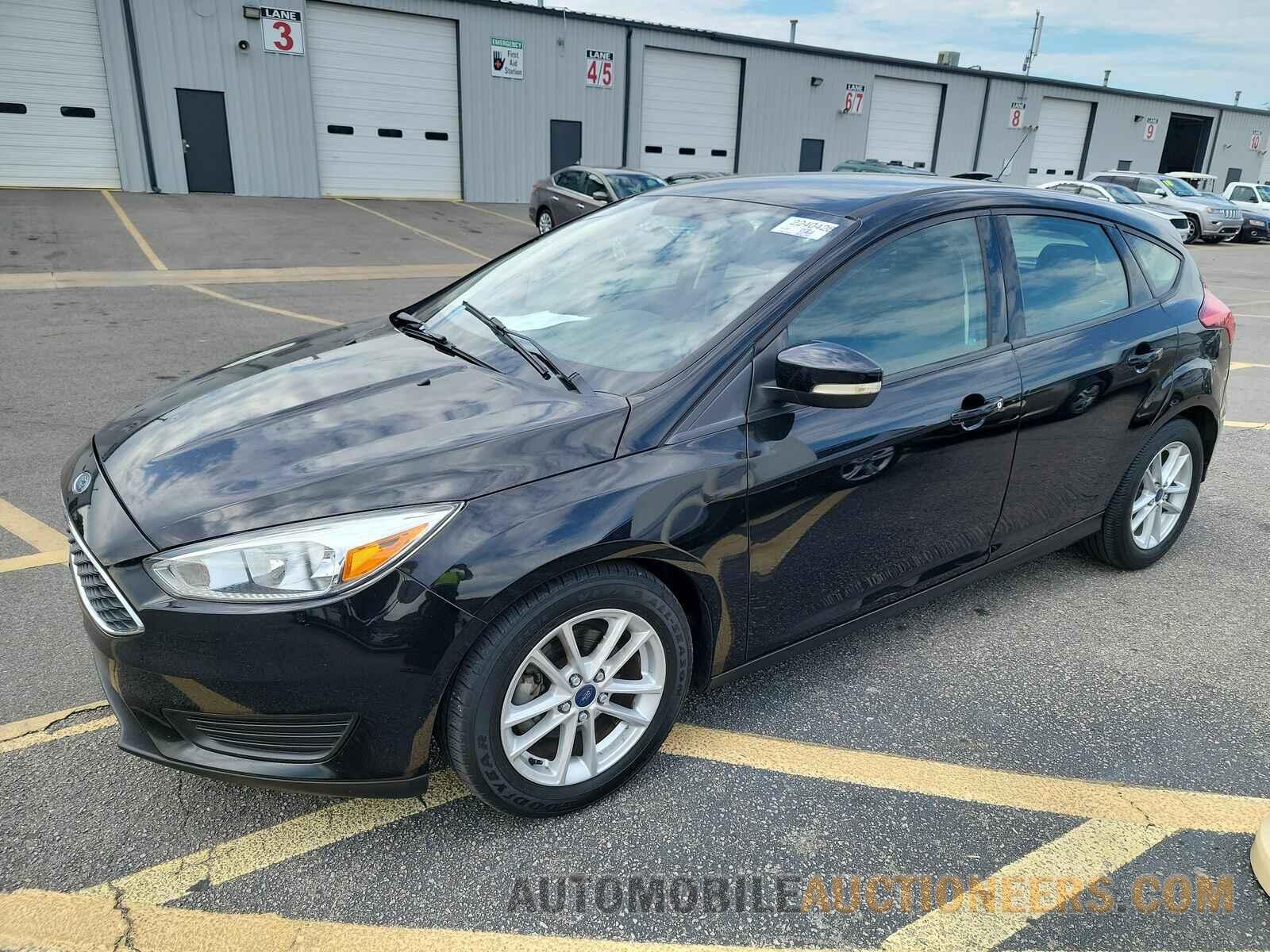 1FADP3K25HL215564 Ford Focus SE 2017