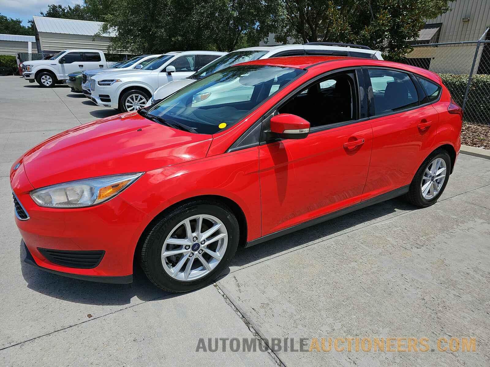 1FADP3K28HL322978 Ford Focus SE 2017