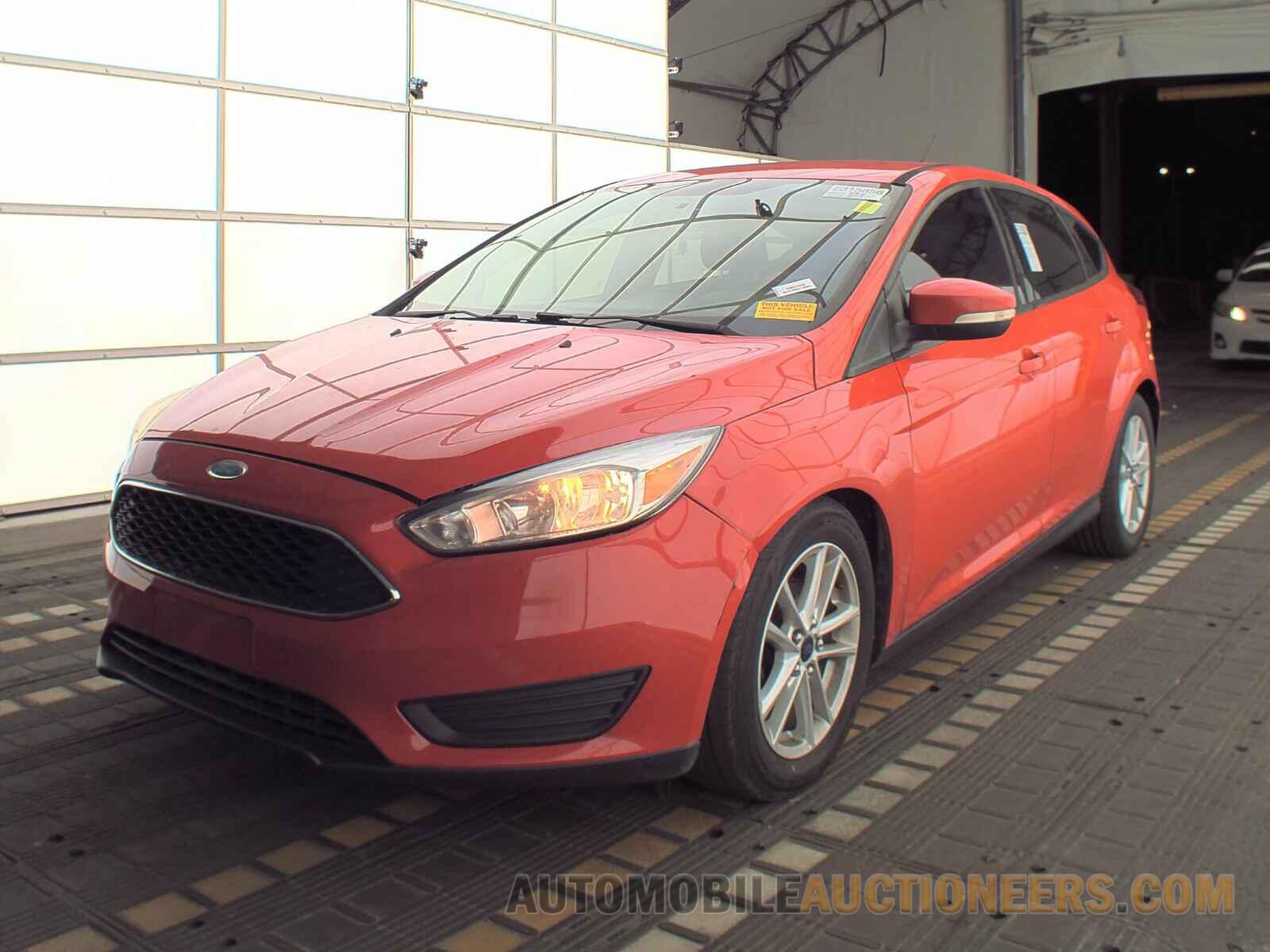 1FADP3K29FL233045 Ford Focus SE 2015