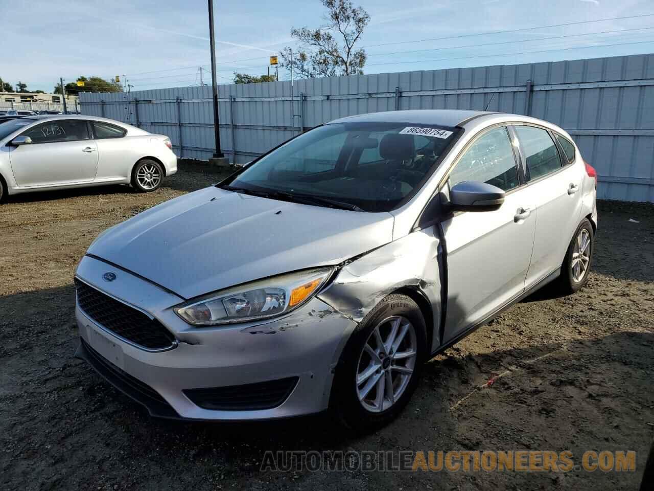 1FADP3K2XFL244832 FORD FOCUS 2015