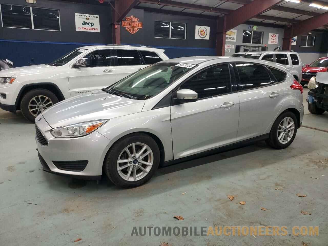 1FADP3K2XHL271807 FORD FOCUS 2017